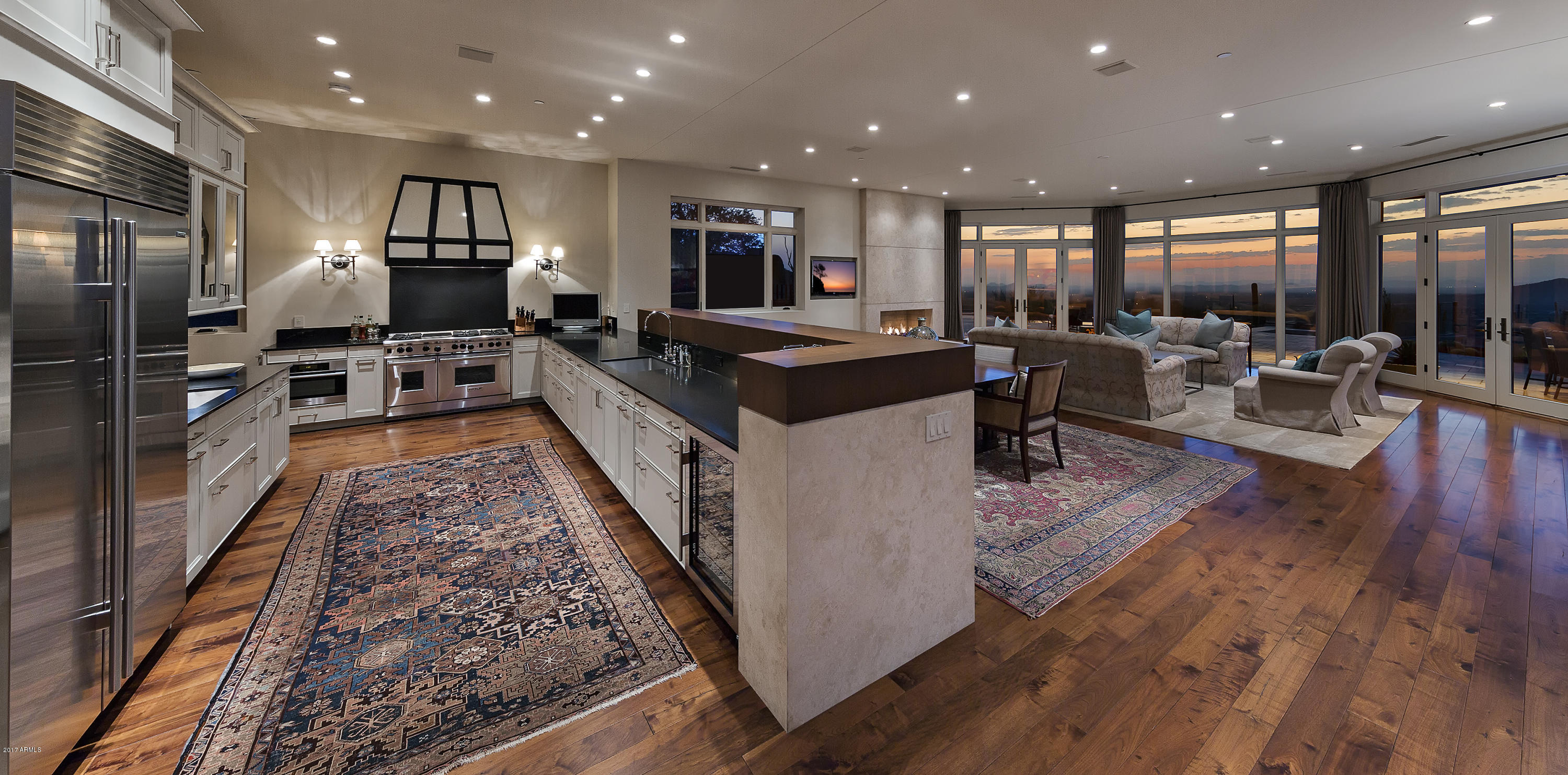 ESTANCIA - Residential