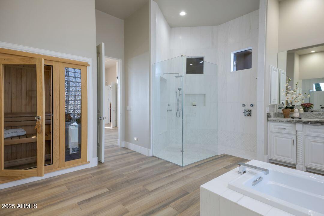 TALUS, BOULDER CREST ESTATES UNIT 3 AT TROON NORTH - Residential