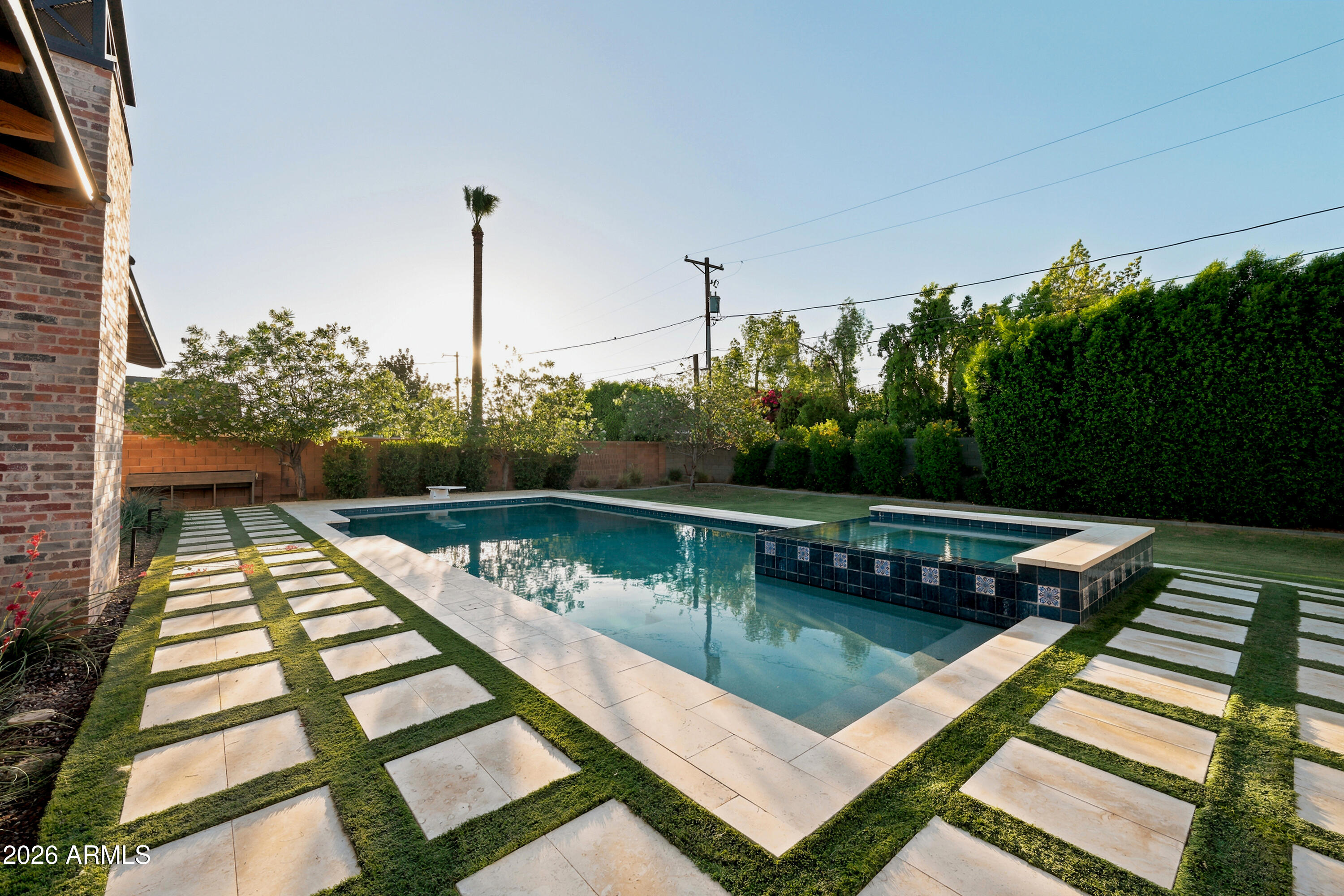 INGRAM PLACE - Residential