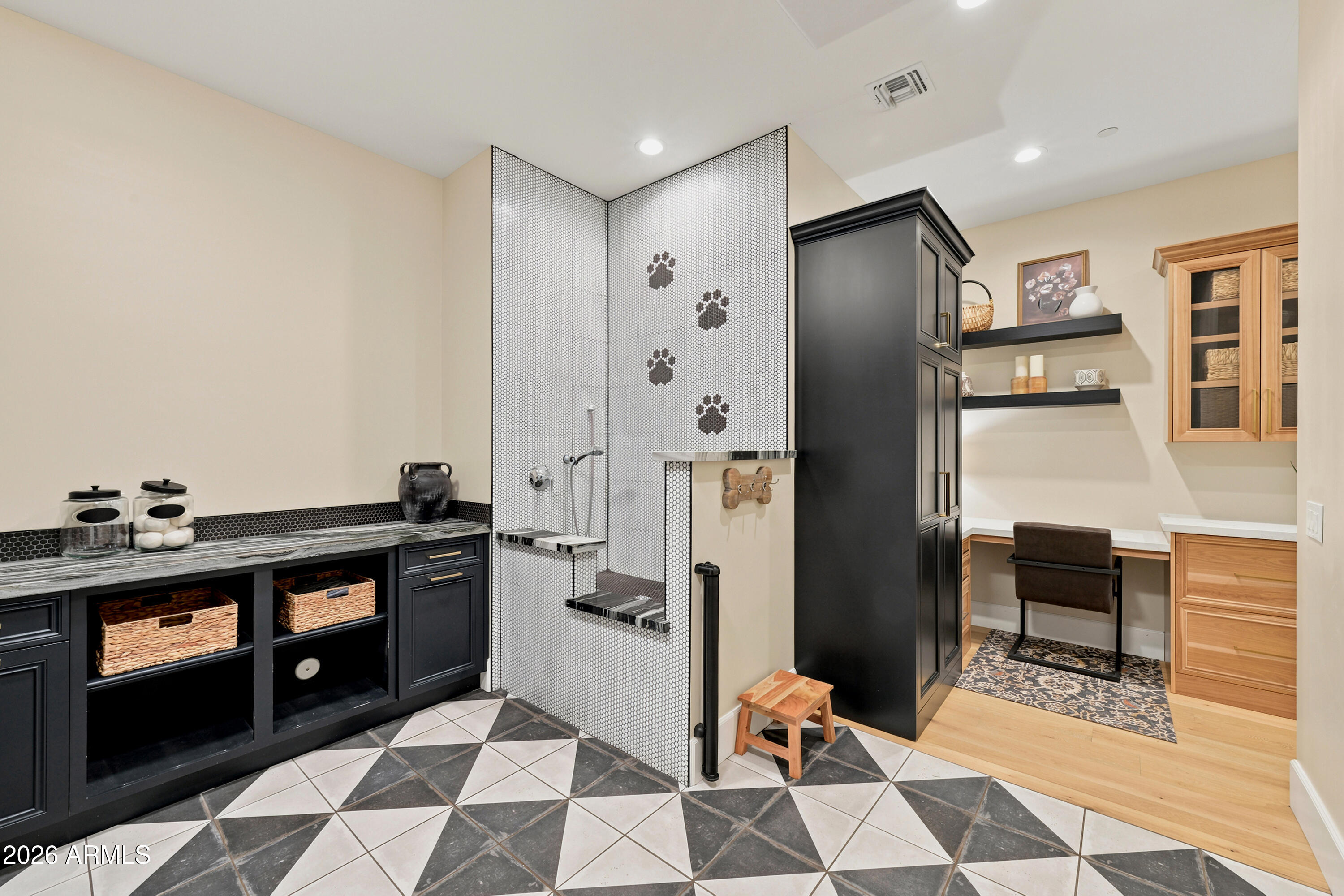 INGRAM PLACE - Residential
