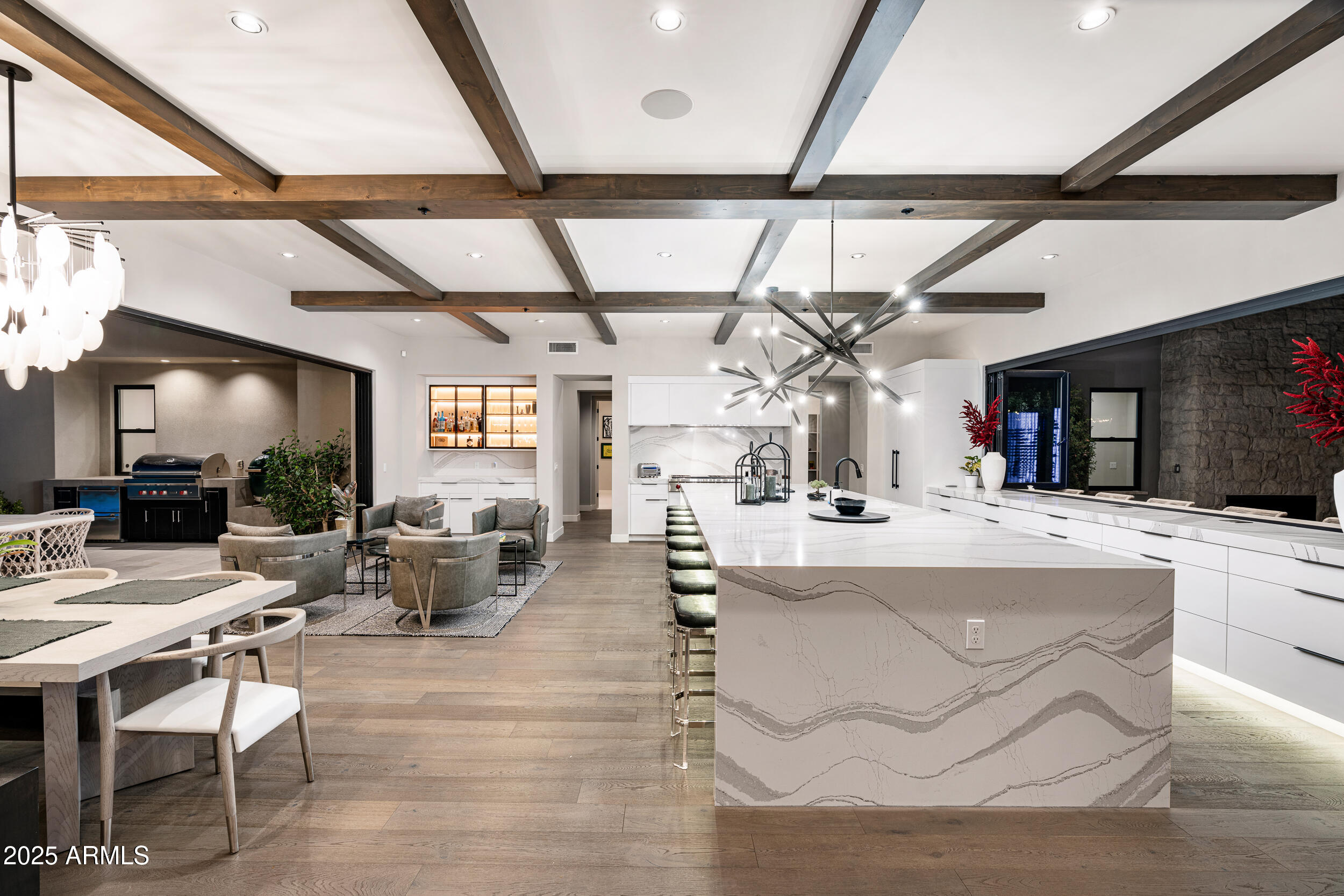 WHITE HORSE - Residential