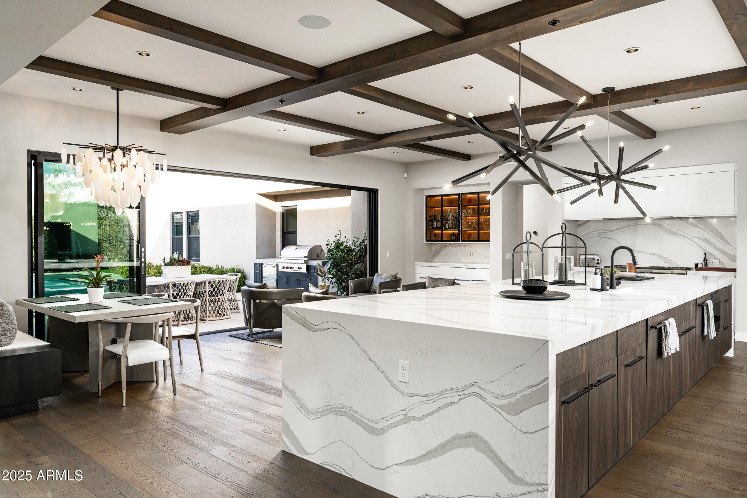 WHITE HORSE - Residential
