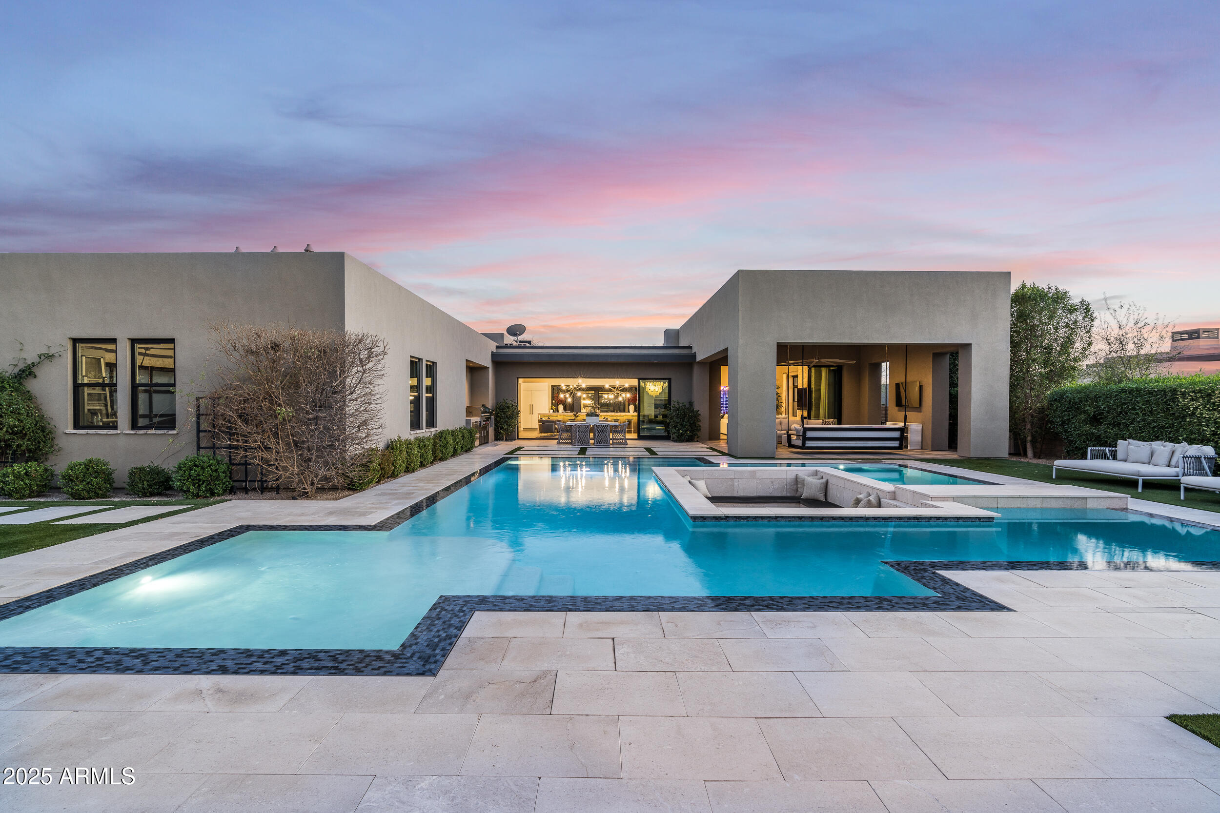 WHITE HORSE - Residential