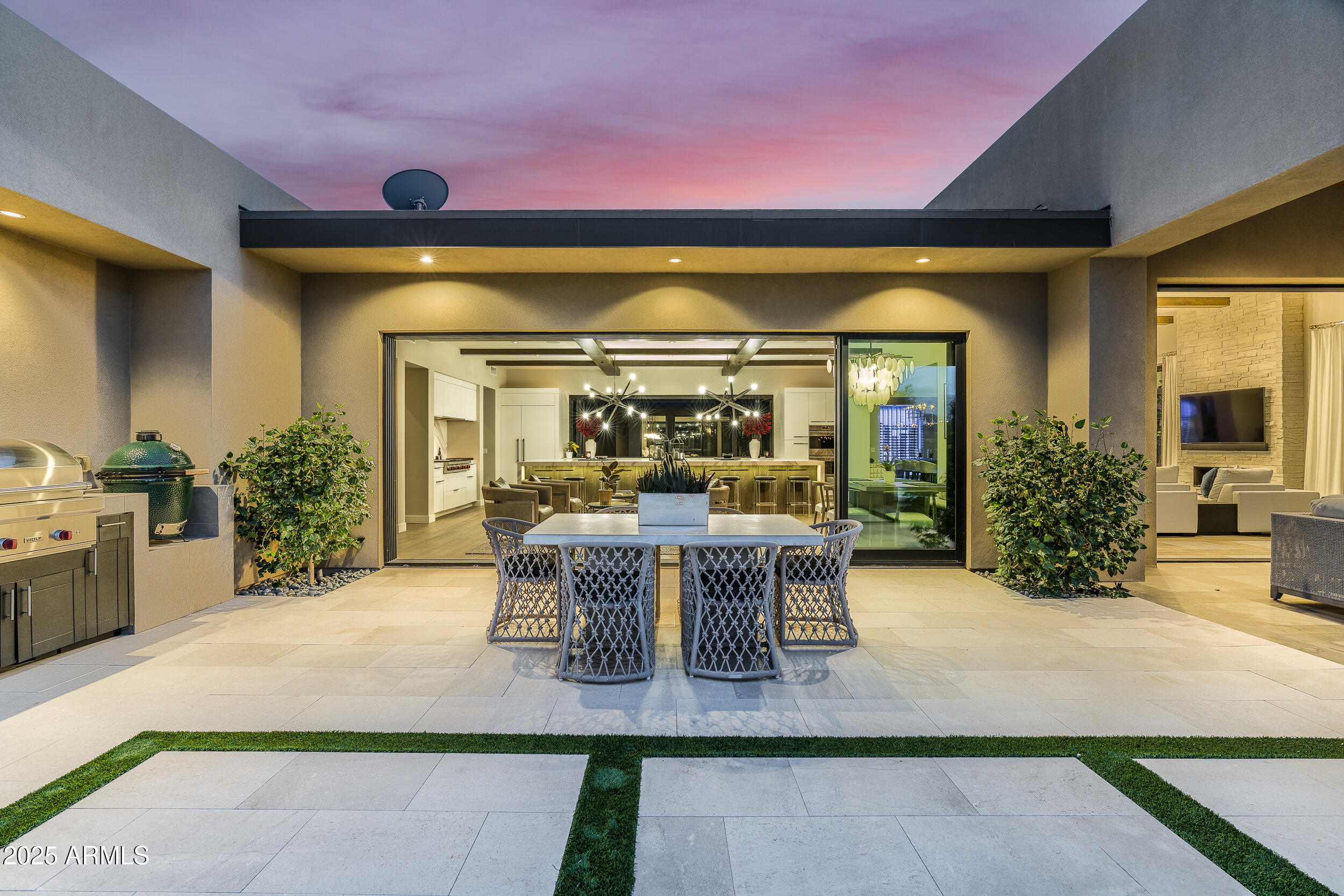 WHITE HORSE - Residential