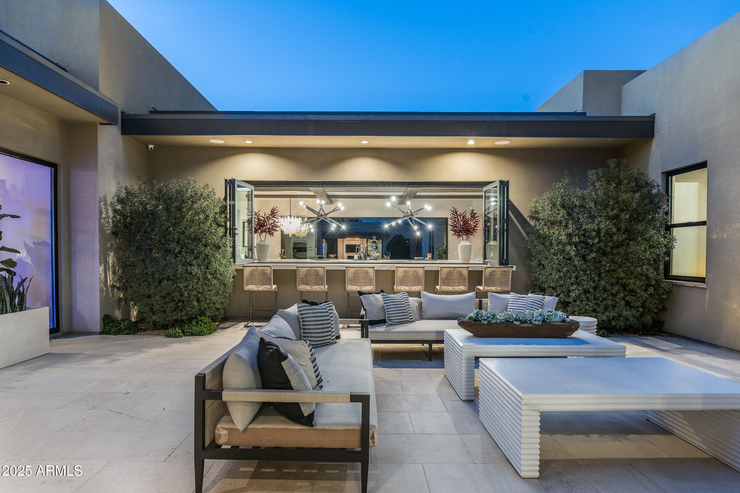 WHITE HORSE - Residential
