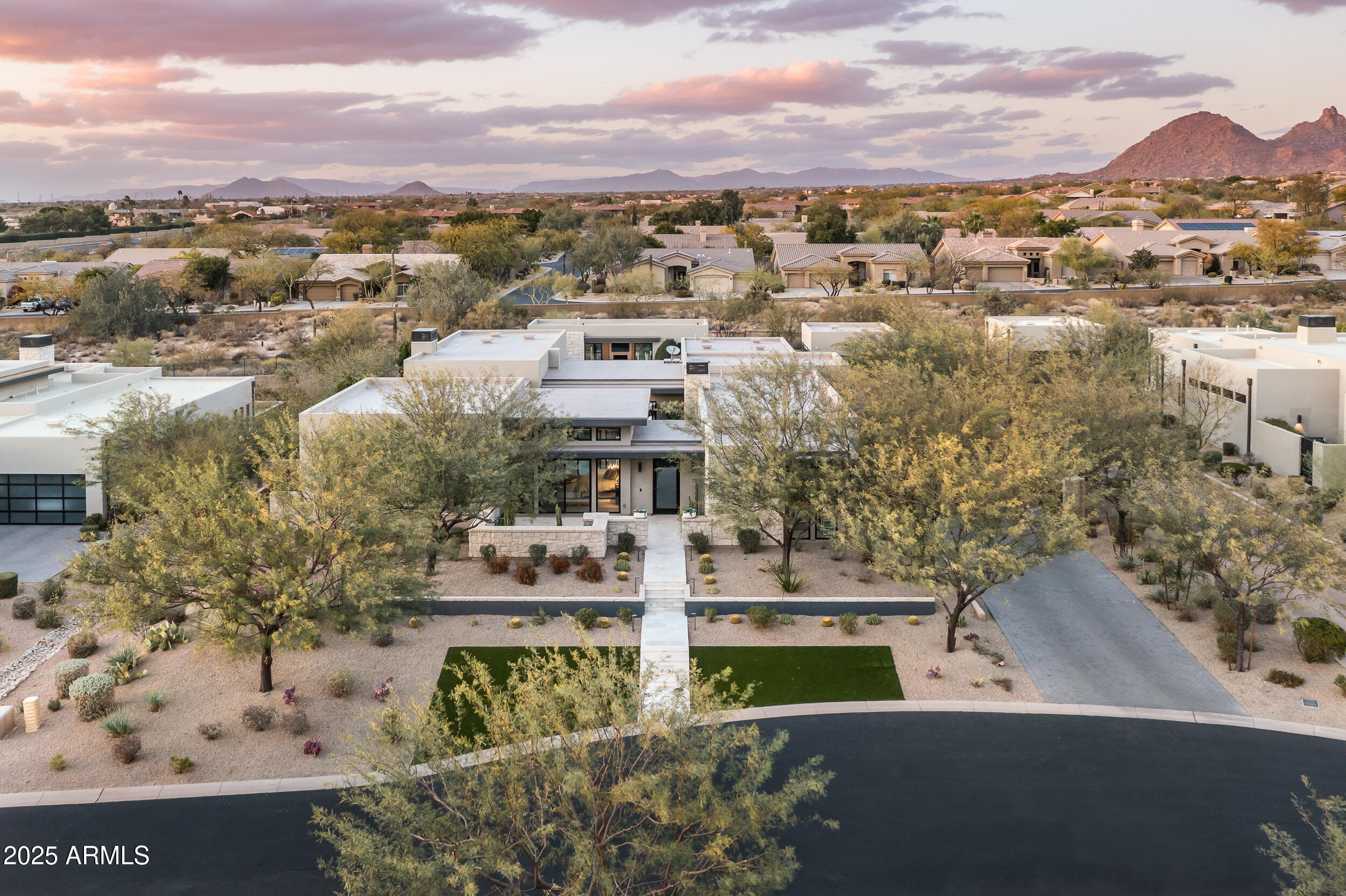 WHITE HORSE - Residential