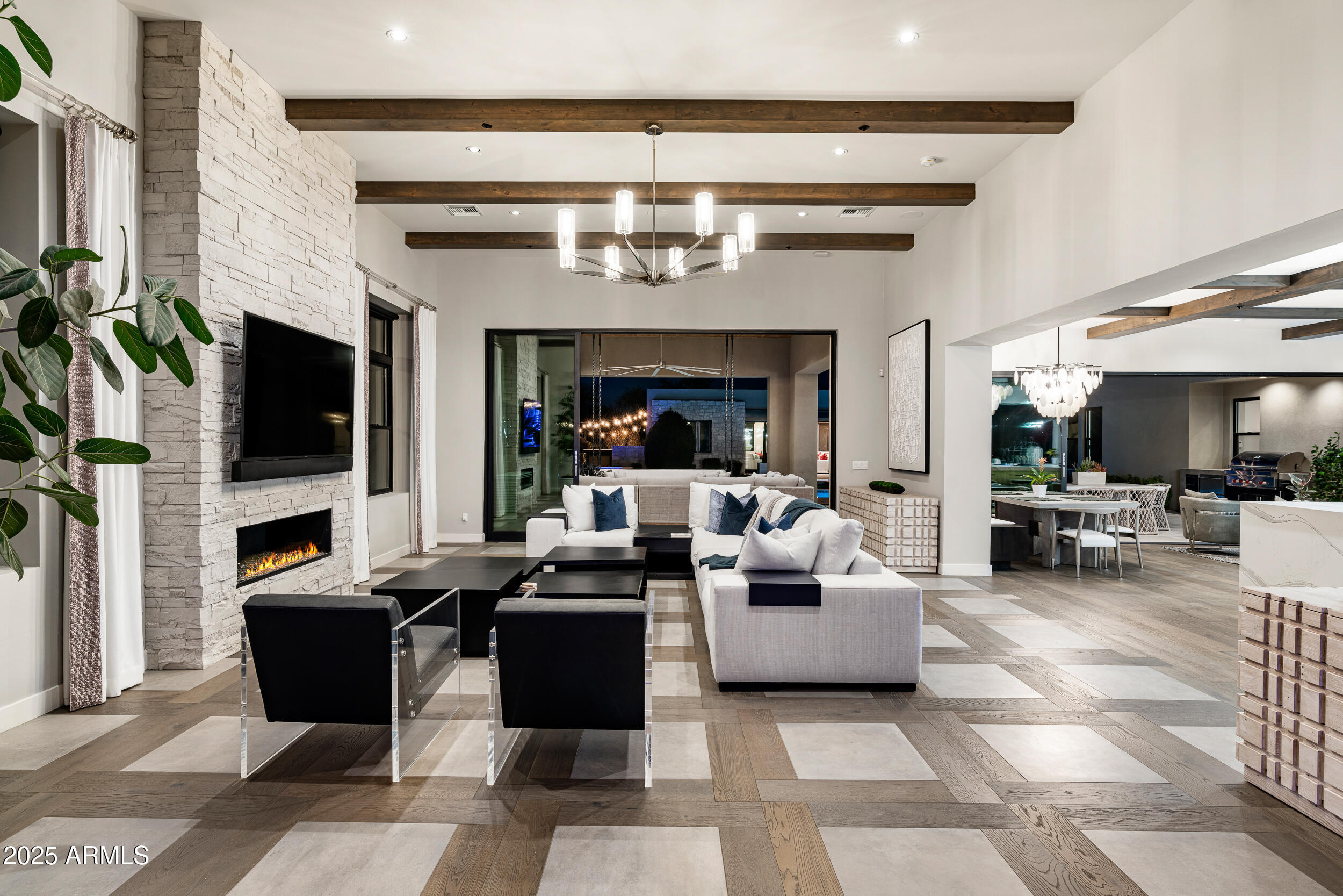 WHITE HORSE - Residential