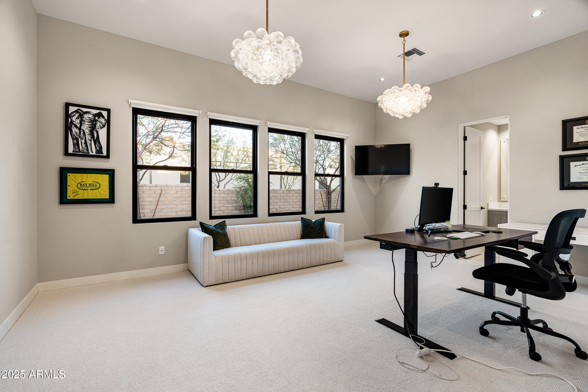 WHITE HORSE - Residential