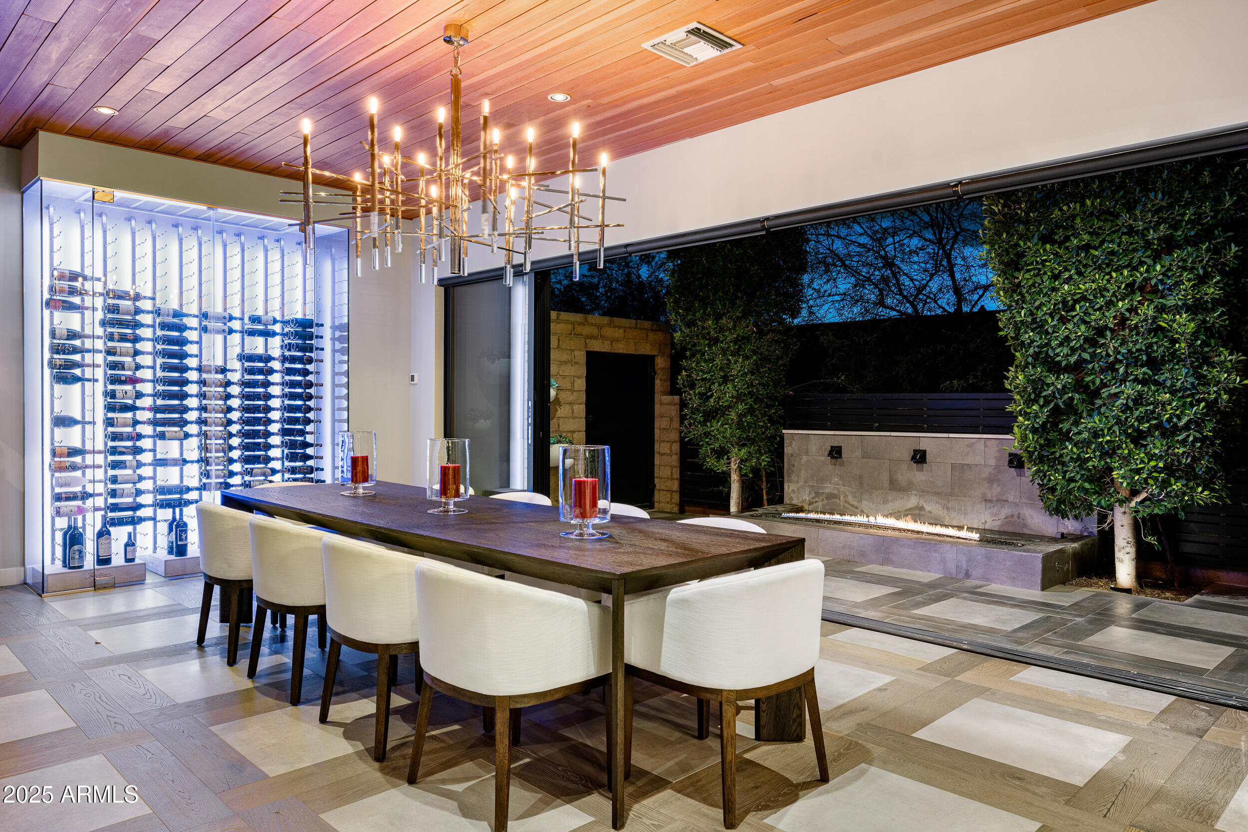 WHITE HORSE - Residential