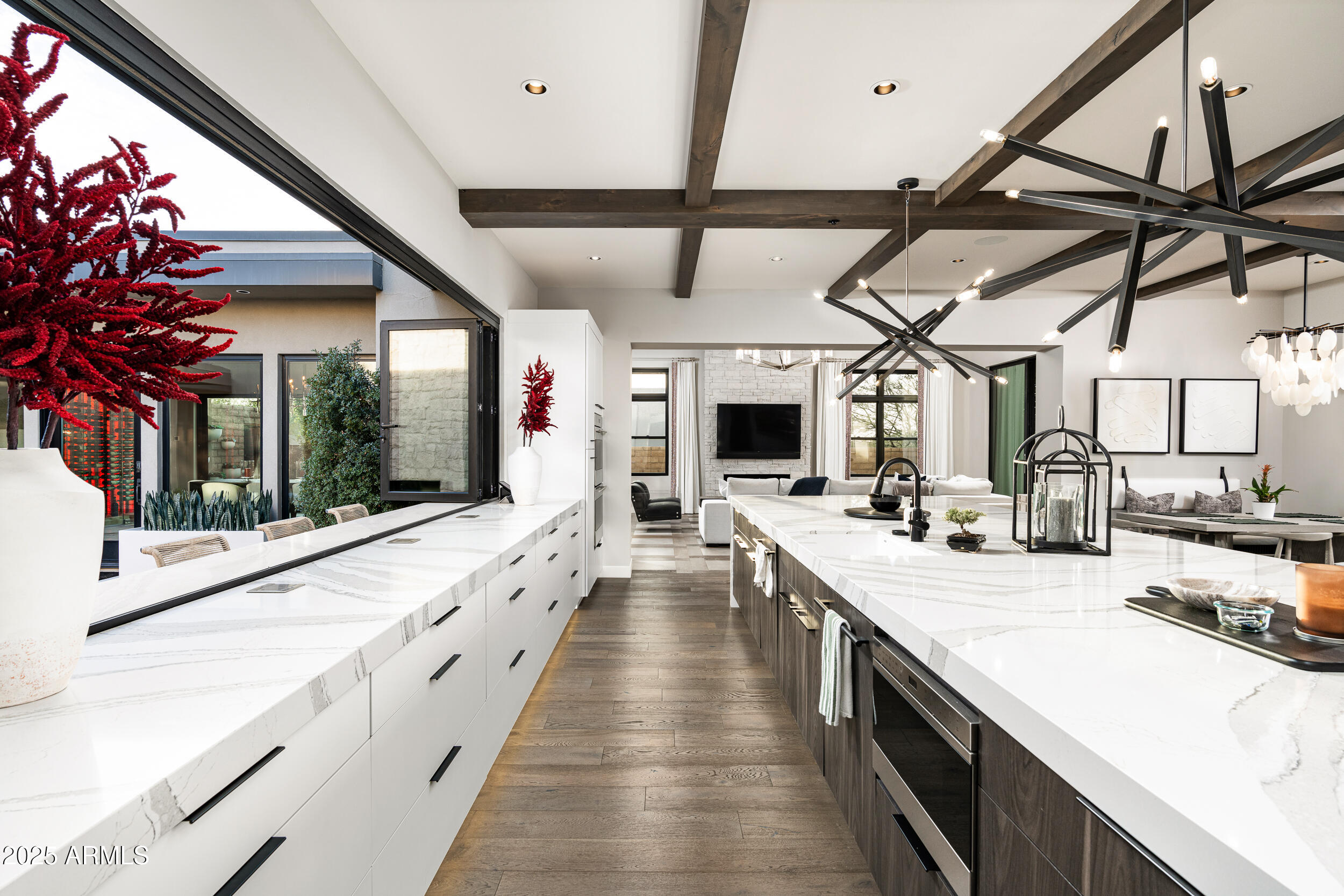 WHITE HORSE - Residential