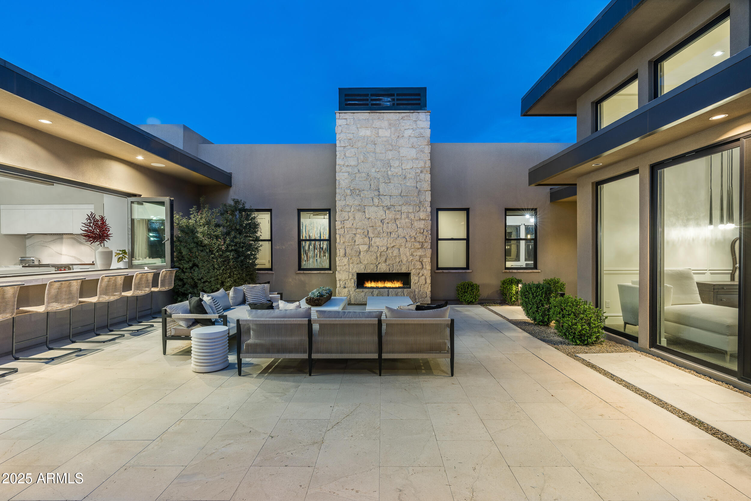 WHITE HORSE - Residential