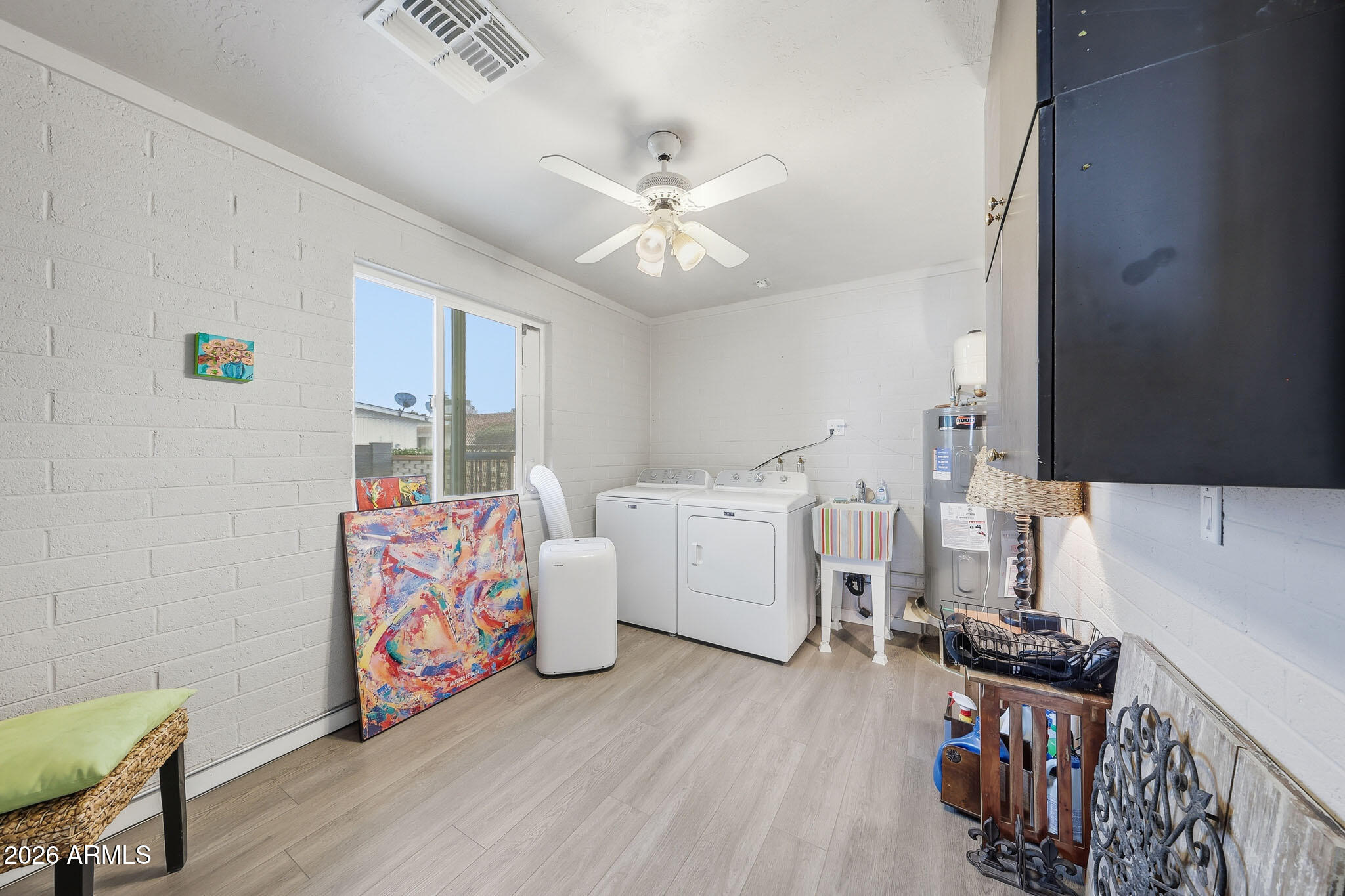 APACHE WELLS MOBILE PARK UNIT 4 - Residential