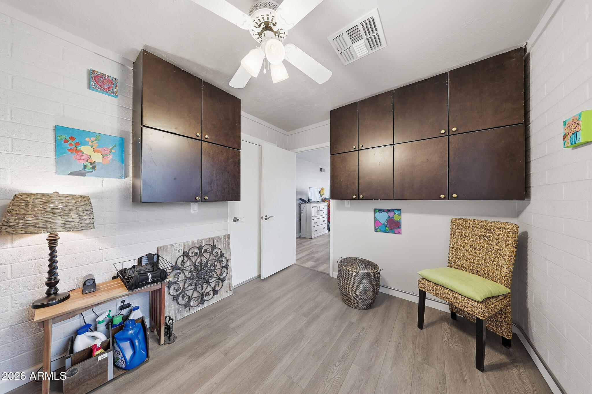 APACHE WELLS MOBILE PARK UNIT 4 - Residential