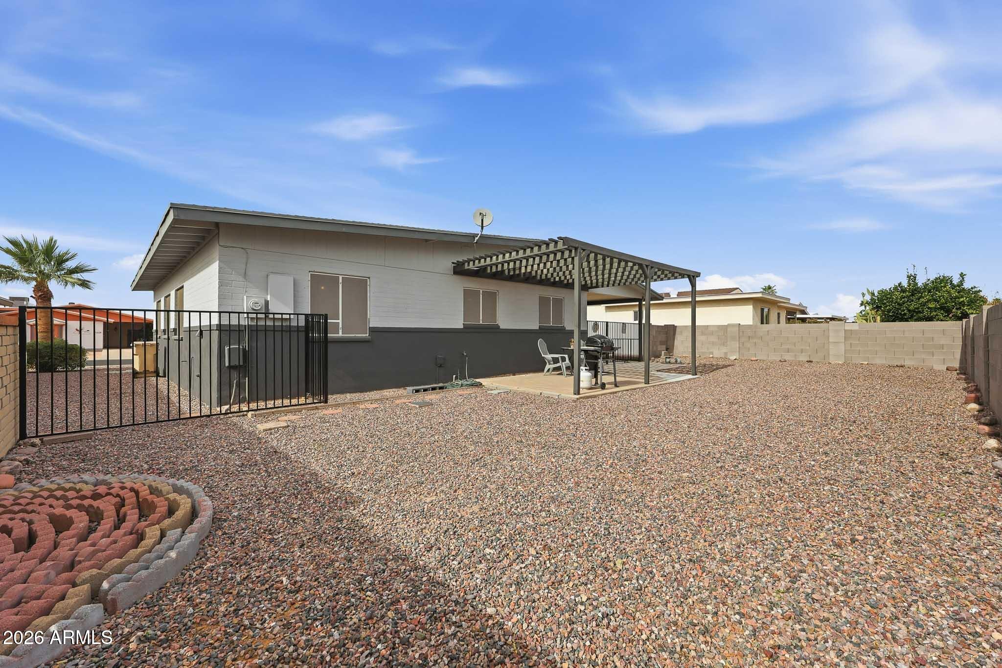 APACHE WELLS MOBILE PARK UNIT 4 - Residential