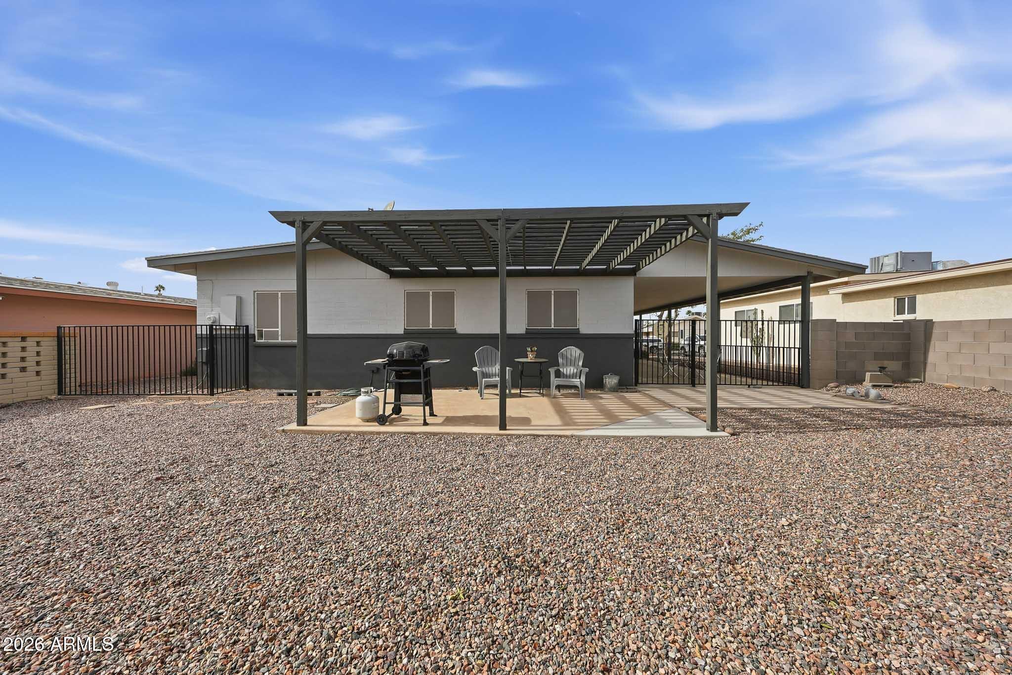 APACHE WELLS MOBILE PARK UNIT 4 - Residential