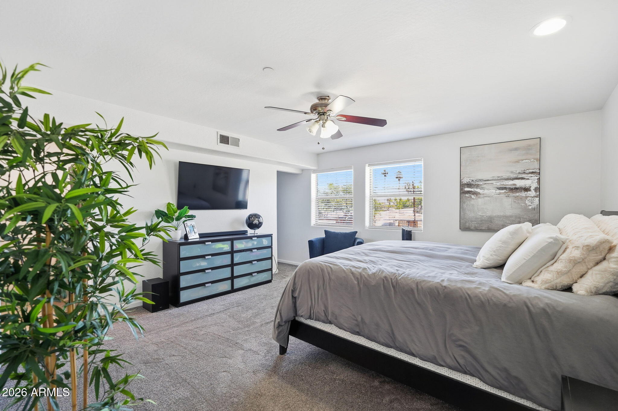 SUNRISE TOWN HOMES CONDOMINIUMS - Residential