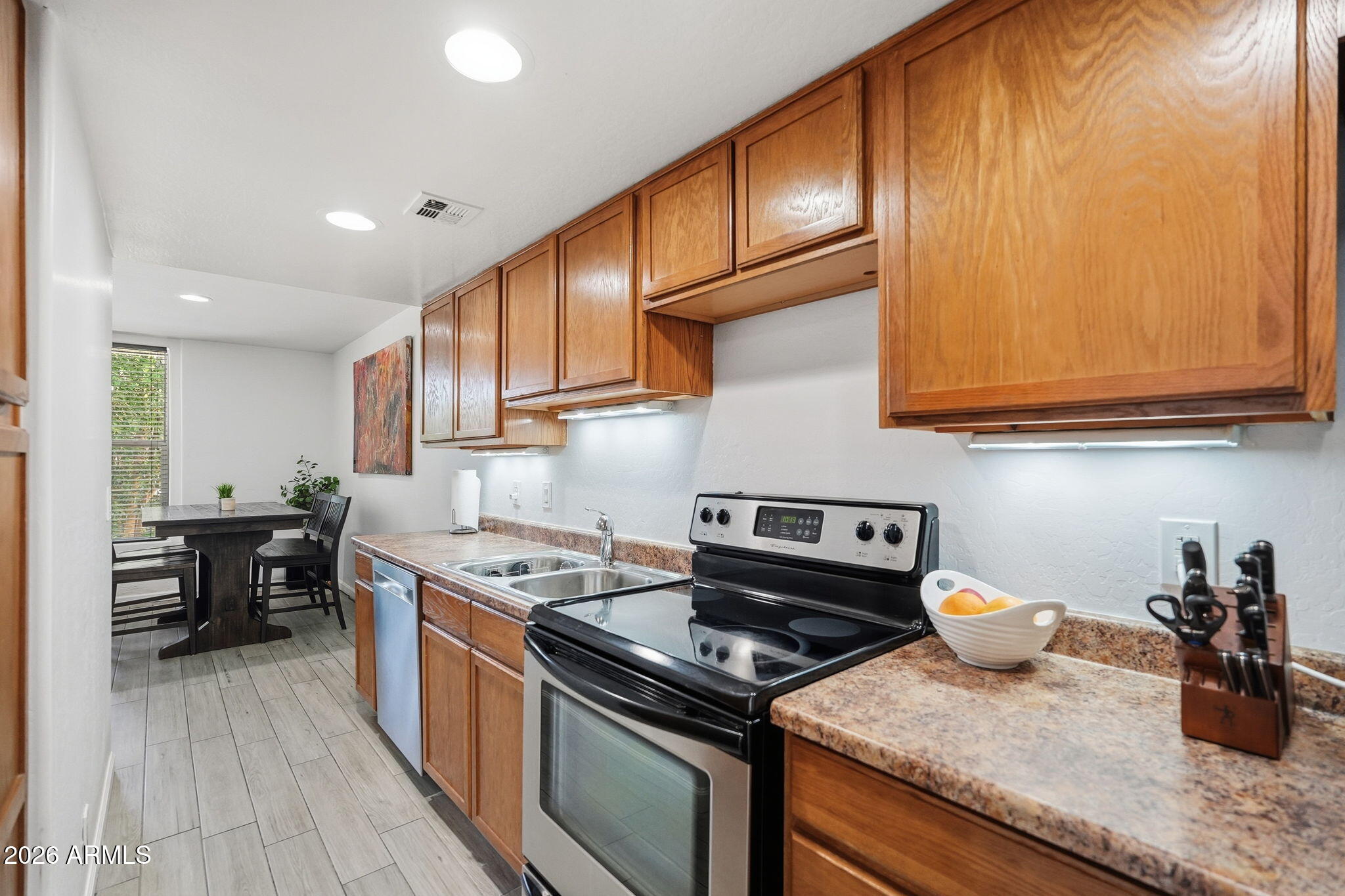 SUNRISE TOWN HOMES CONDOMINIUMS - Residential