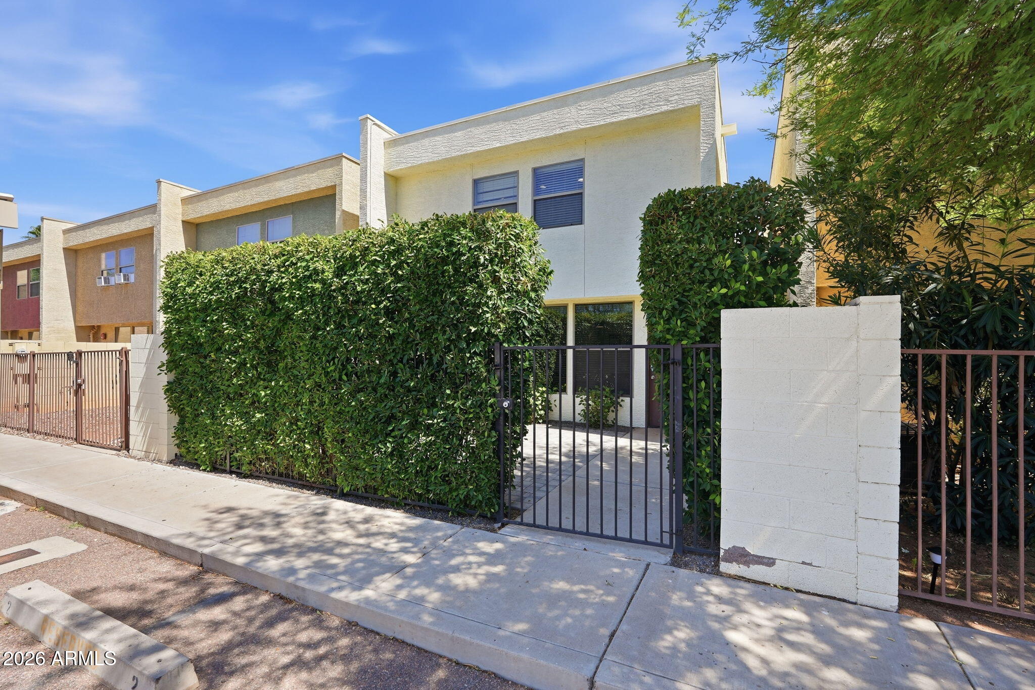 SUNRISE TOWN HOMES CONDOMINIUMS - Residential