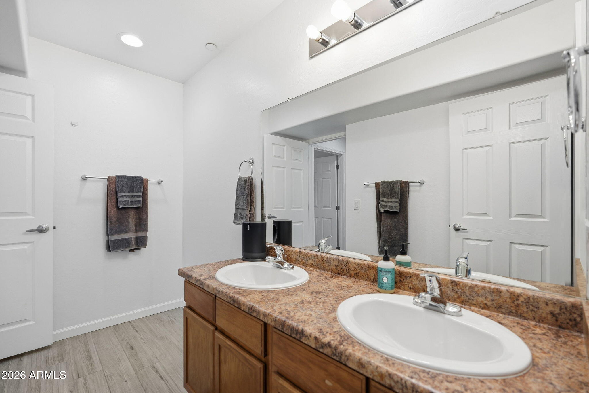 SUNRISE TOWN HOMES CONDOMINIUMS - Residential