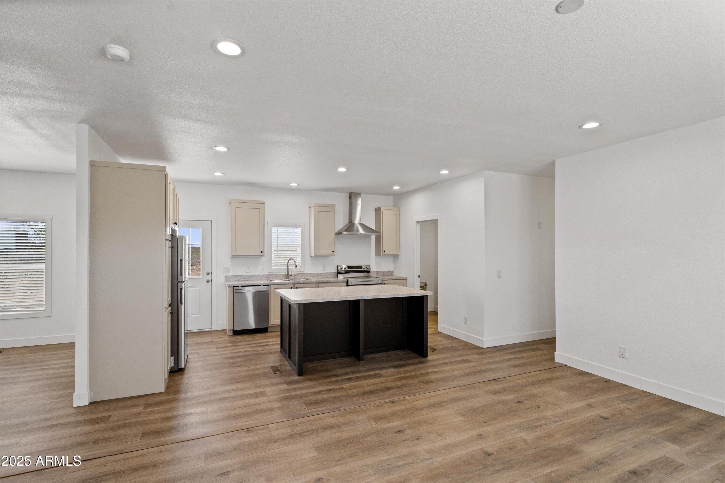 COYOTE RIDGE - Residential