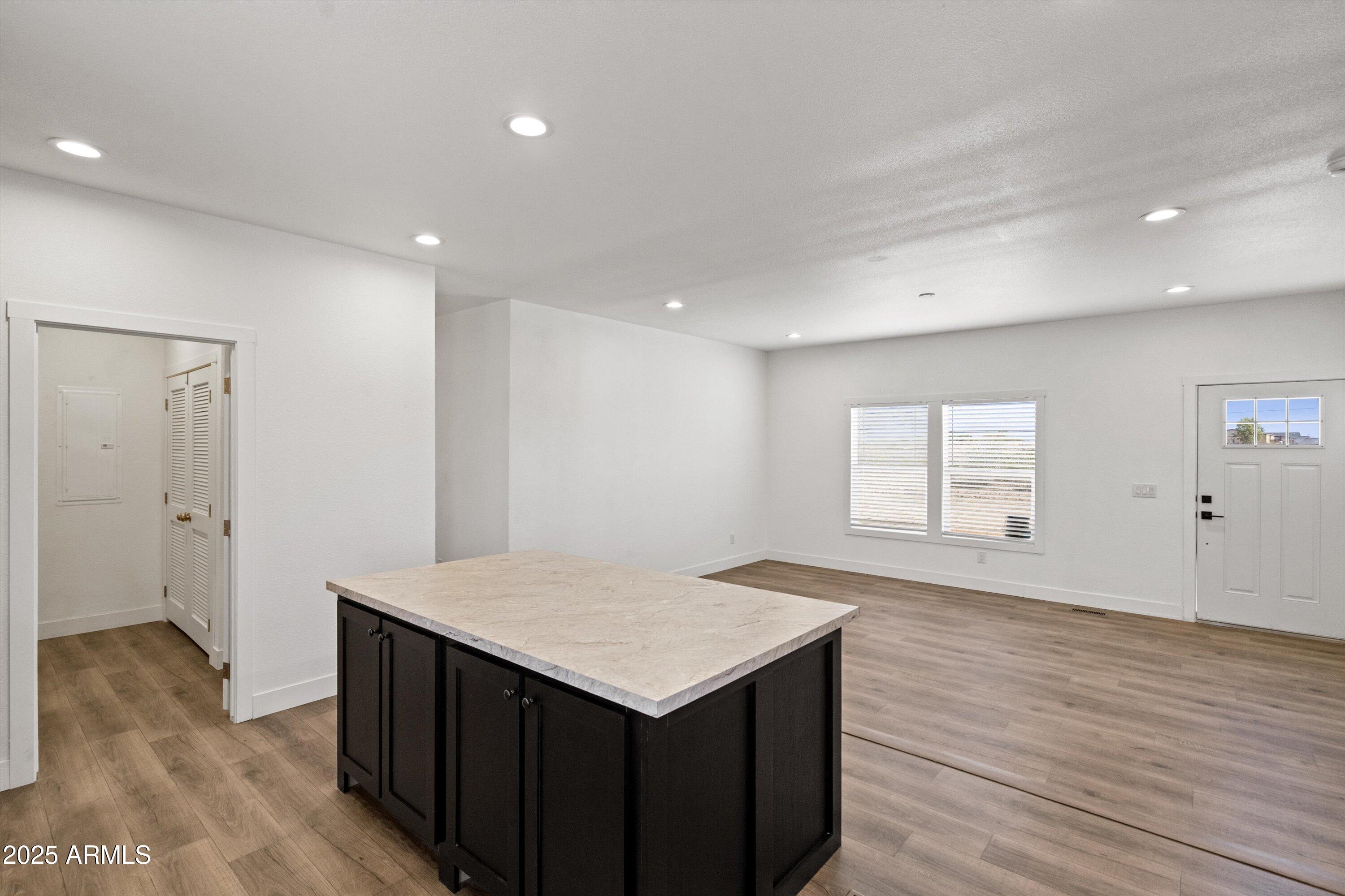 COYOTE RIDGE - Residential