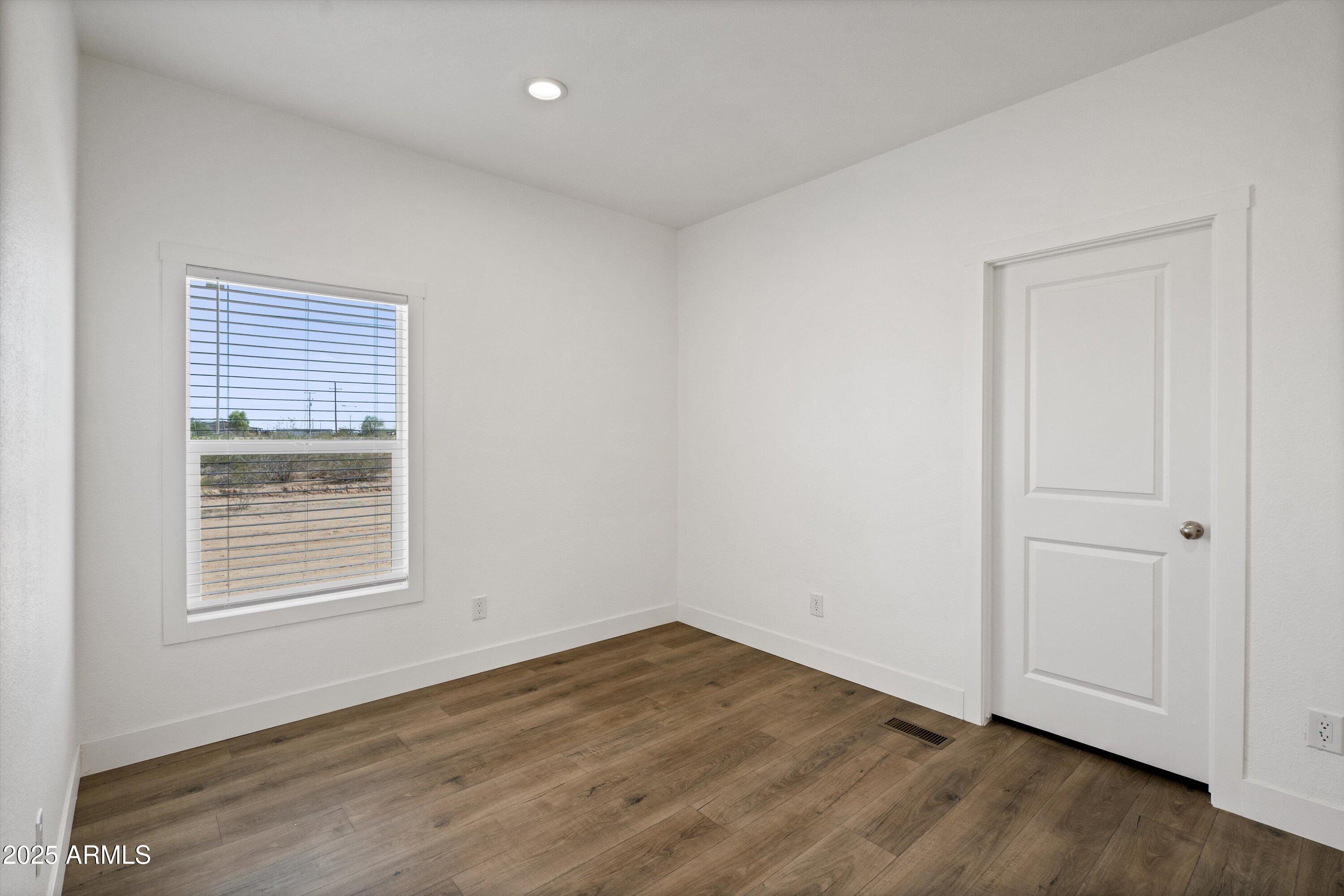 COYOTE RIDGE - Residential