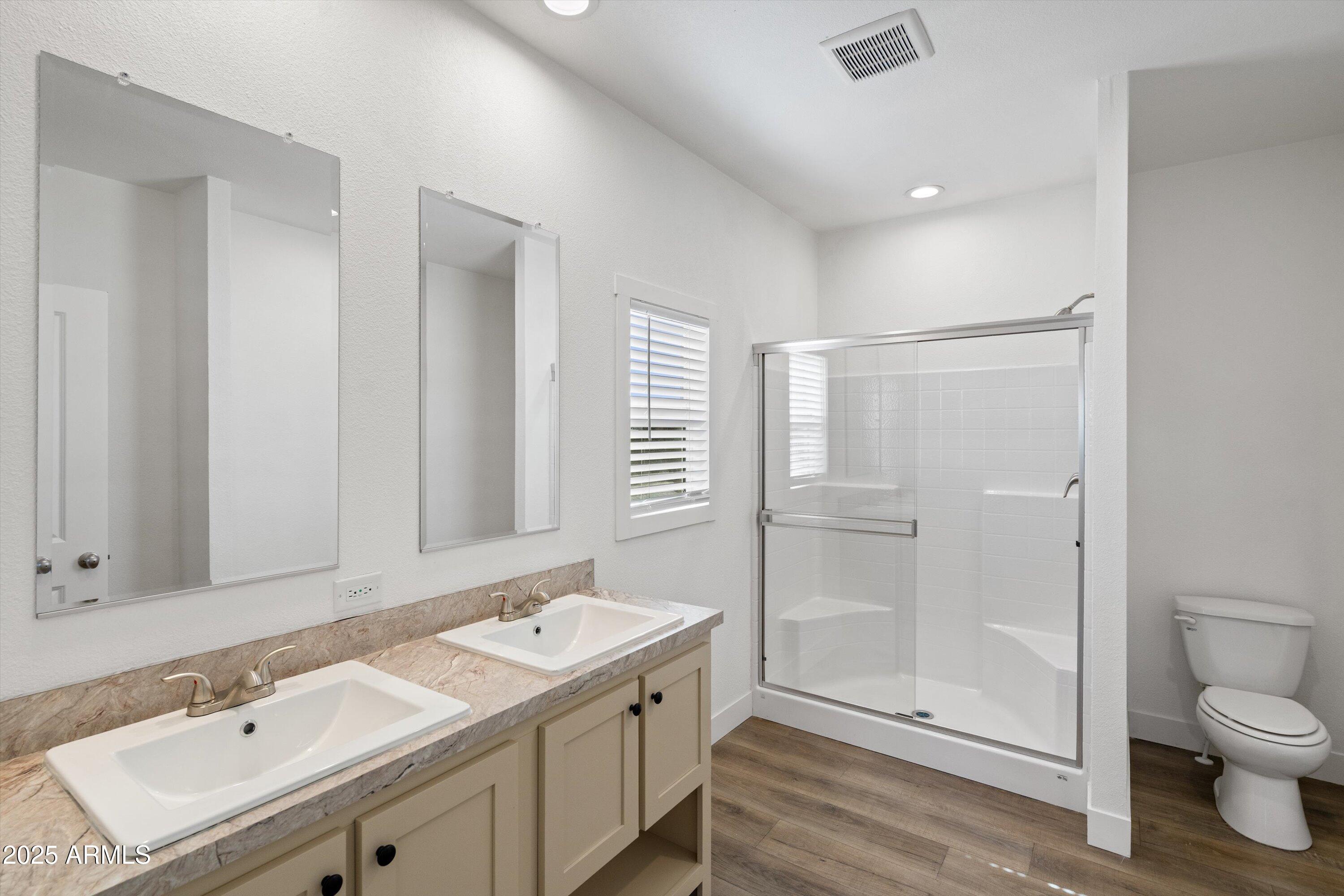 COYOTE RIDGE - Residential