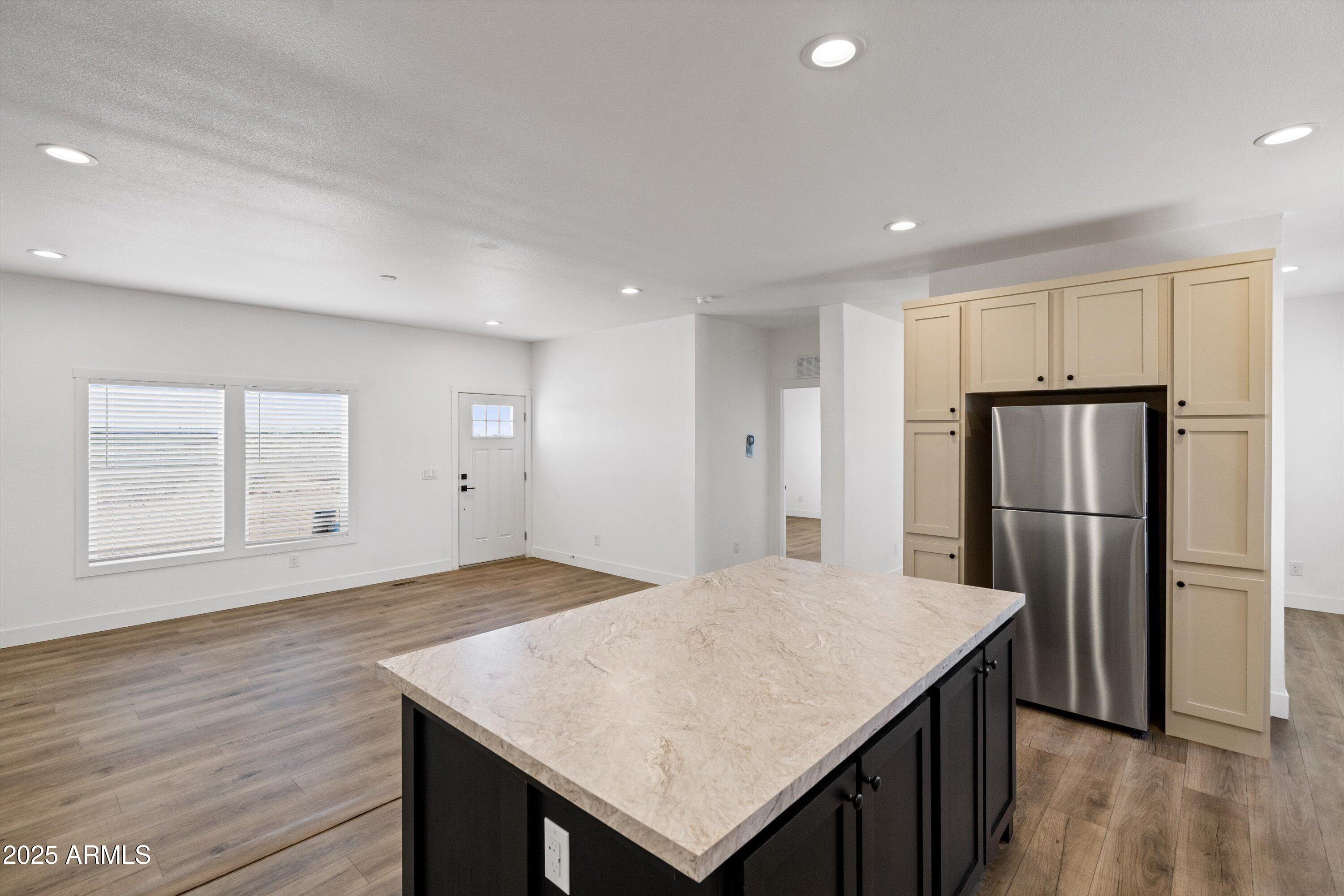 COYOTE RIDGE - Residential