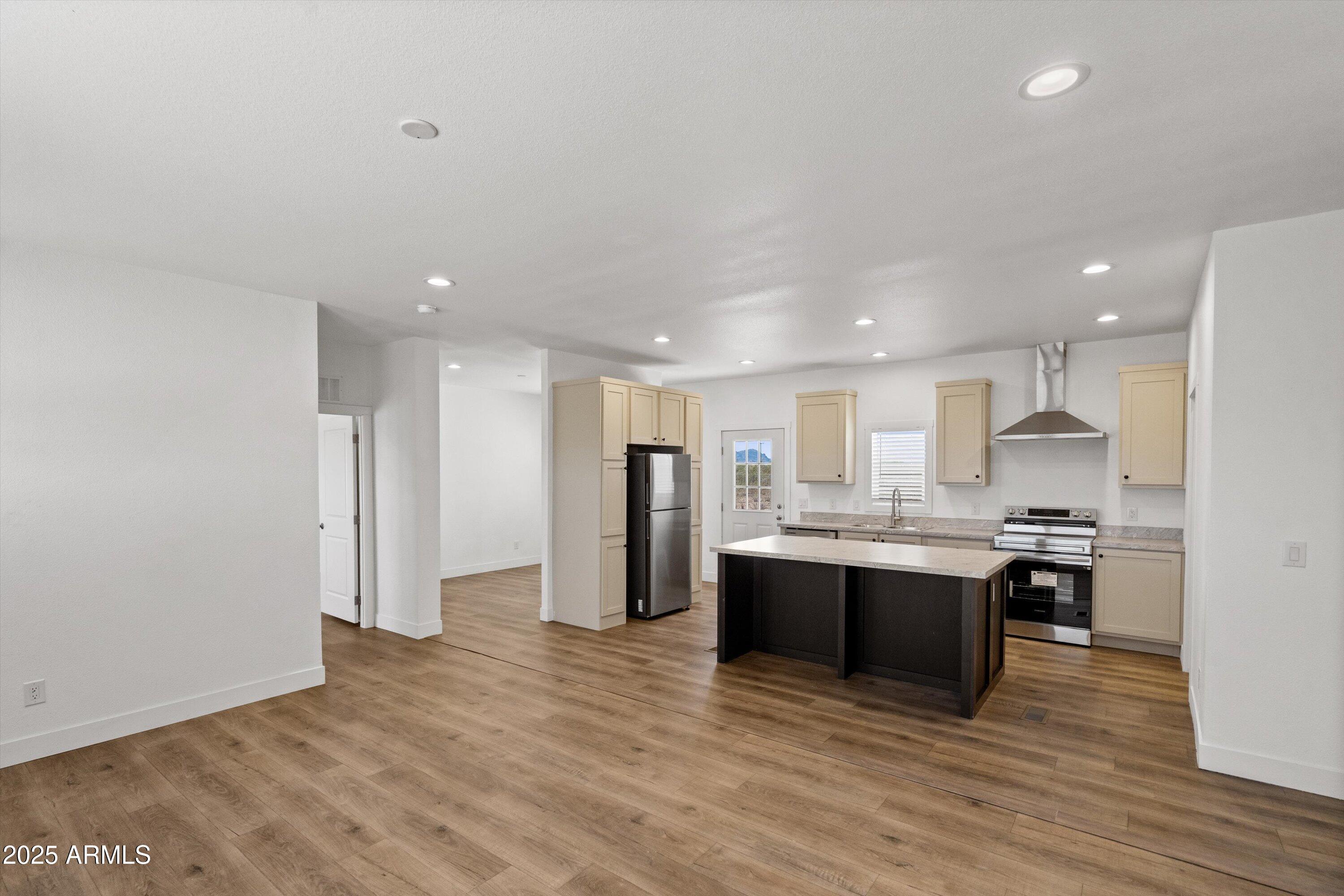 COYOTE RIDGE - Residential