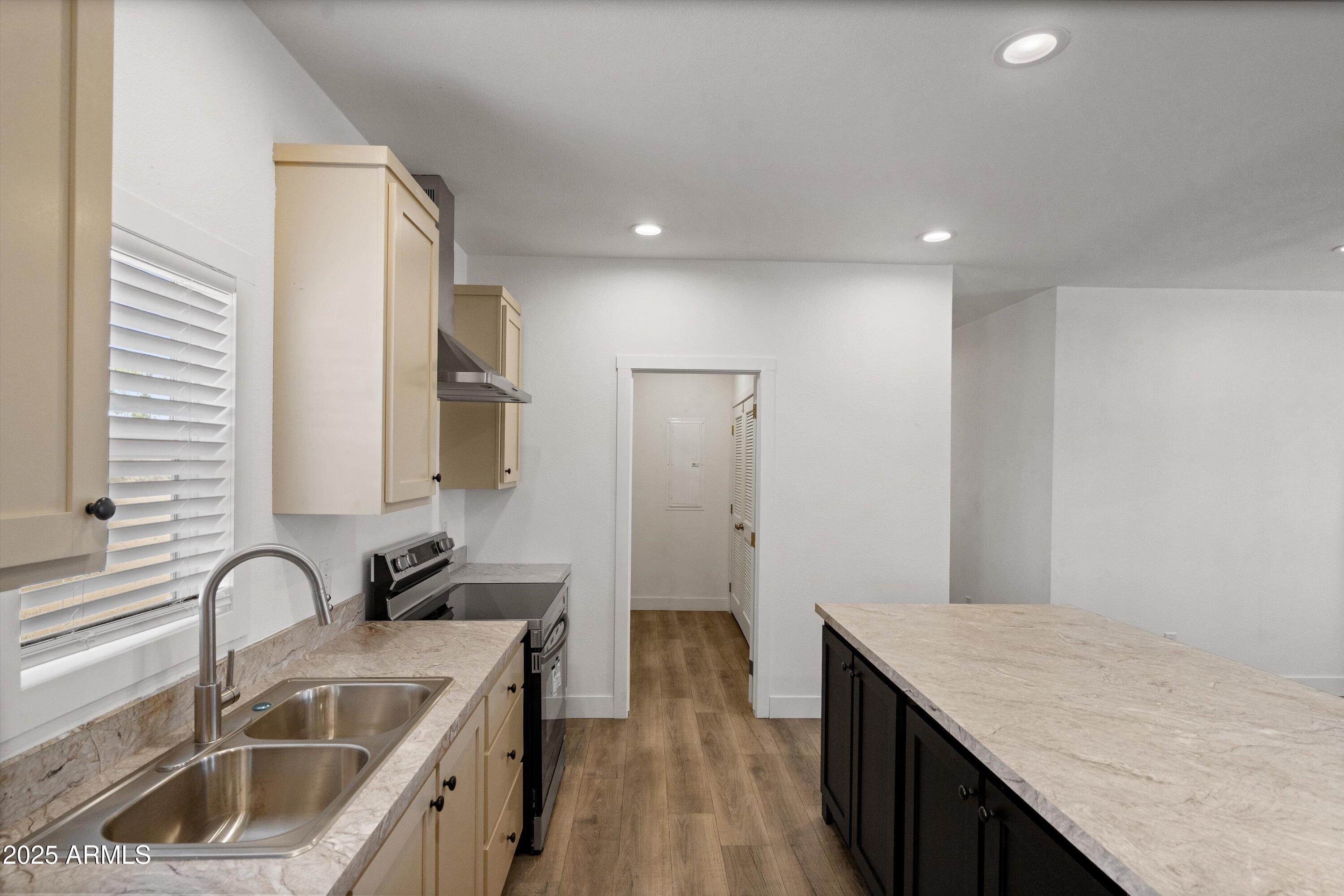 COYOTE RIDGE - Residential