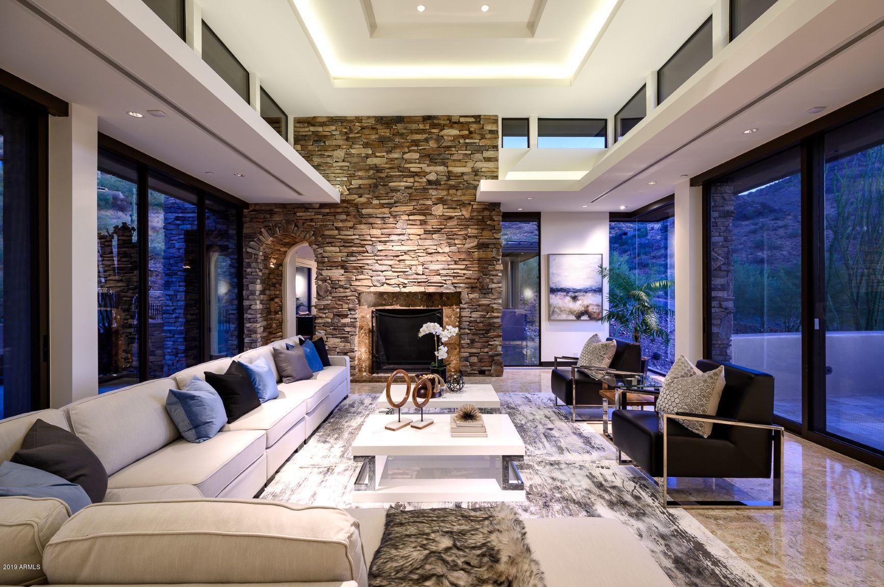 LOST CANYON - Residential