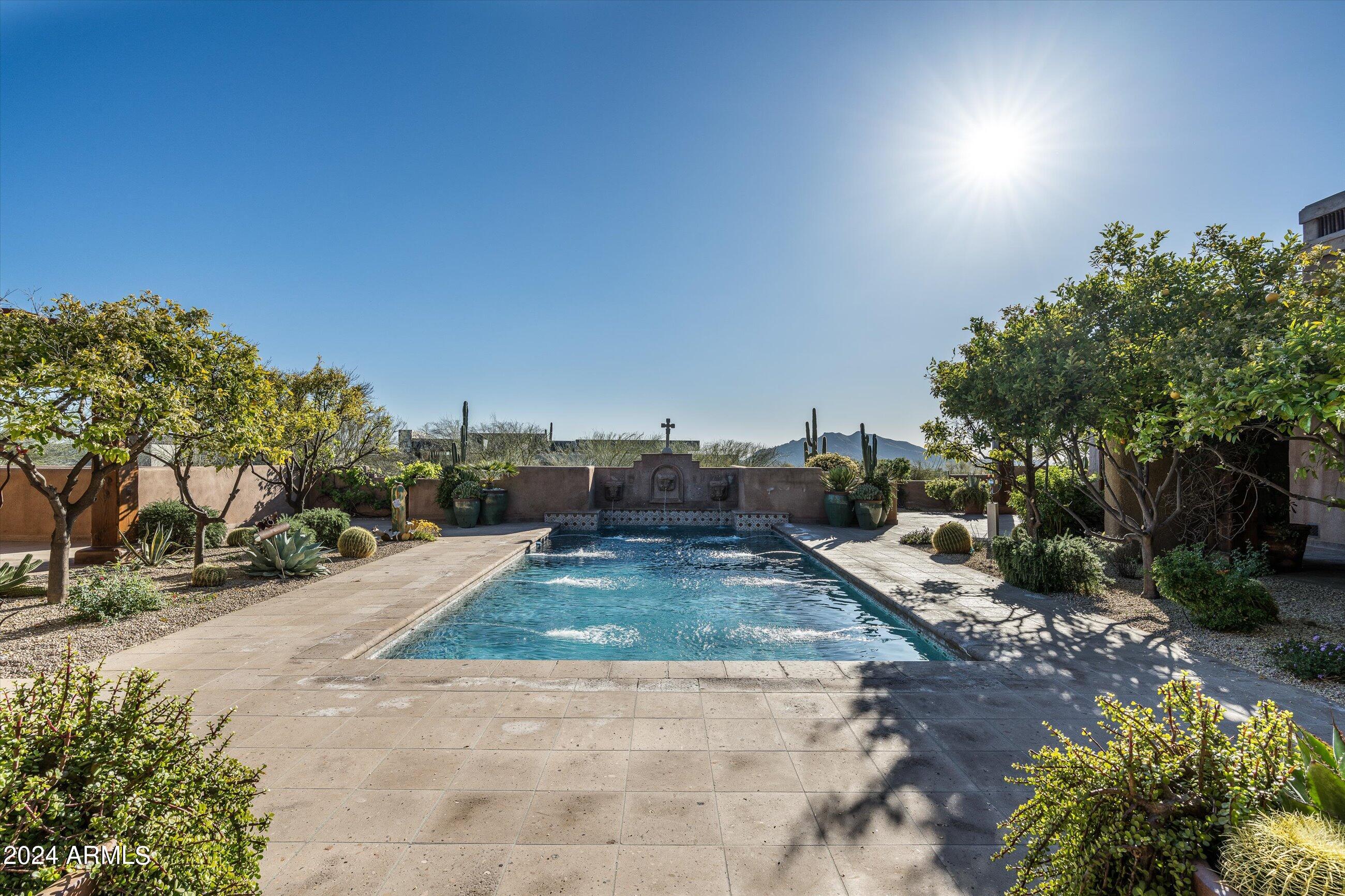 DESERT MOUNTAIN - Residential