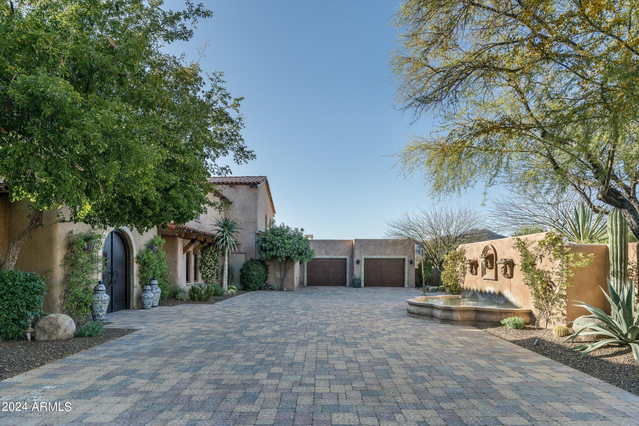 DESERT MOUNTAIN - Residential