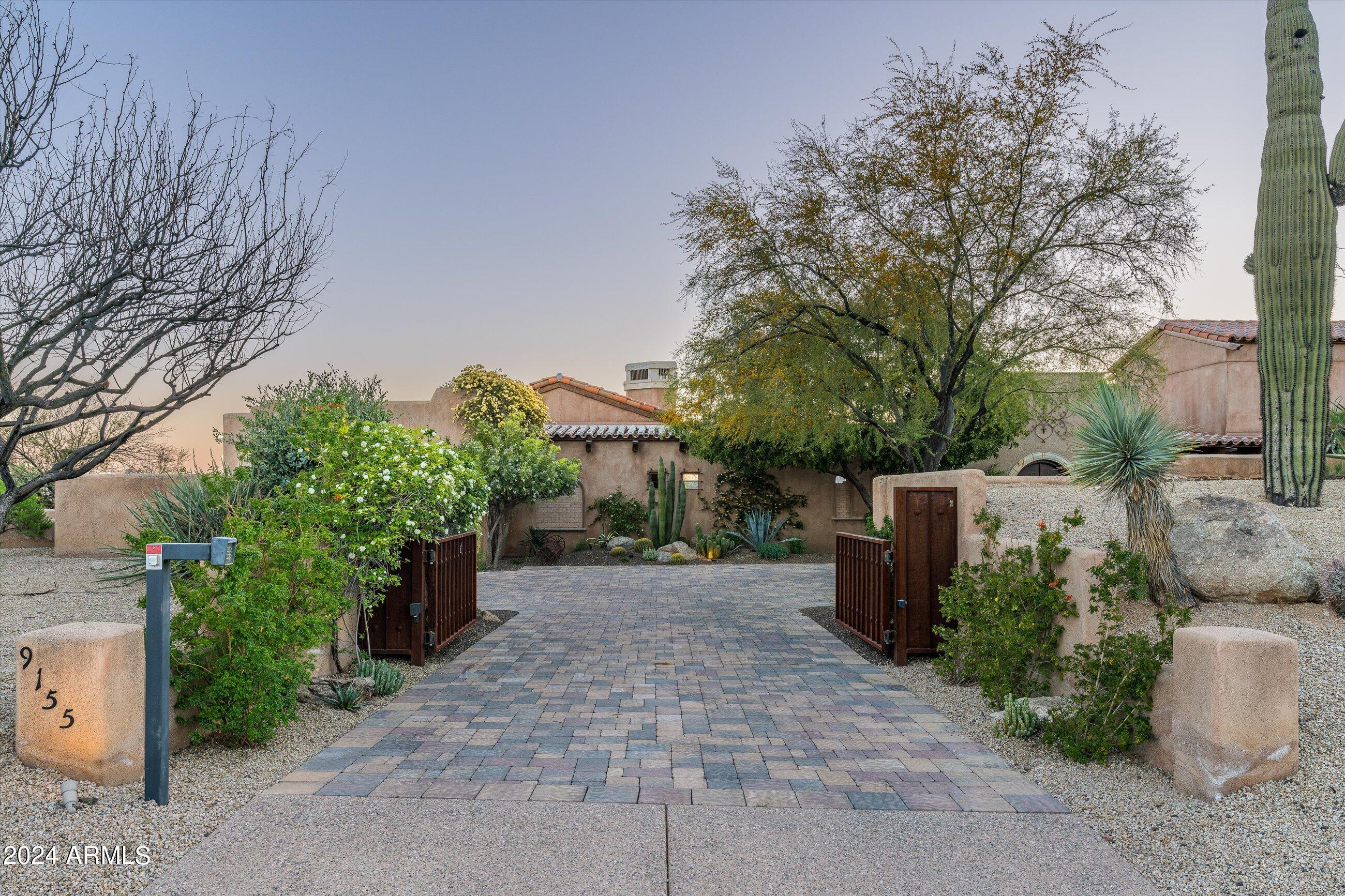 DESERT MOUNTAIN - Residential