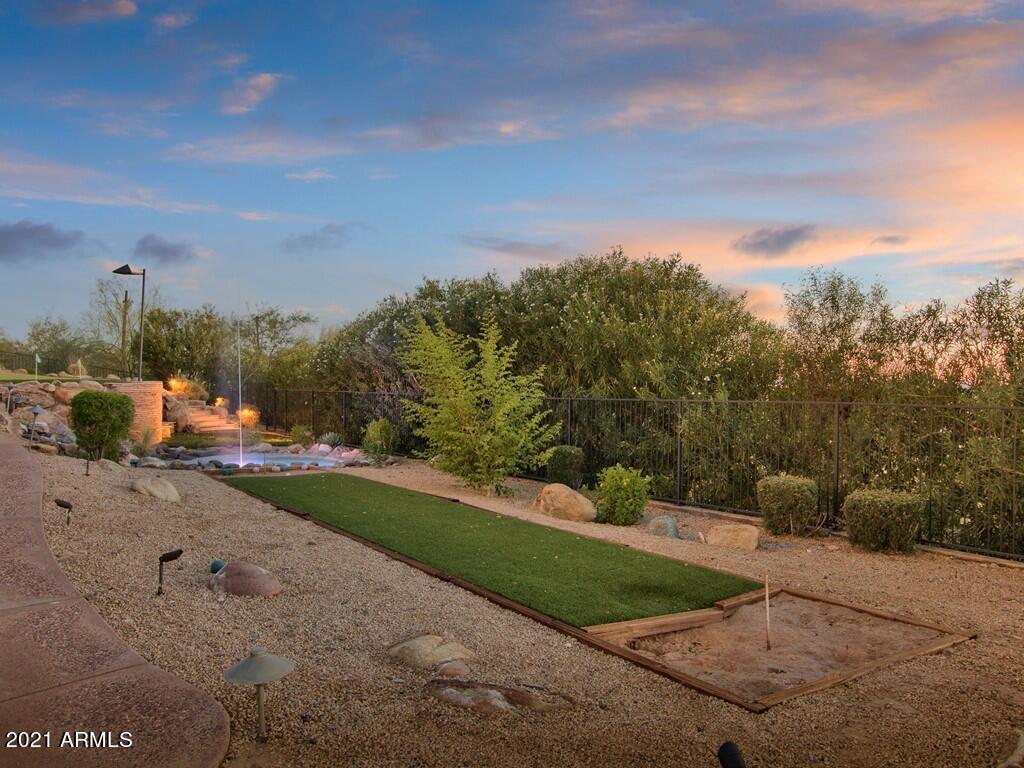CAMELBACK HEIGHTS - Residential
