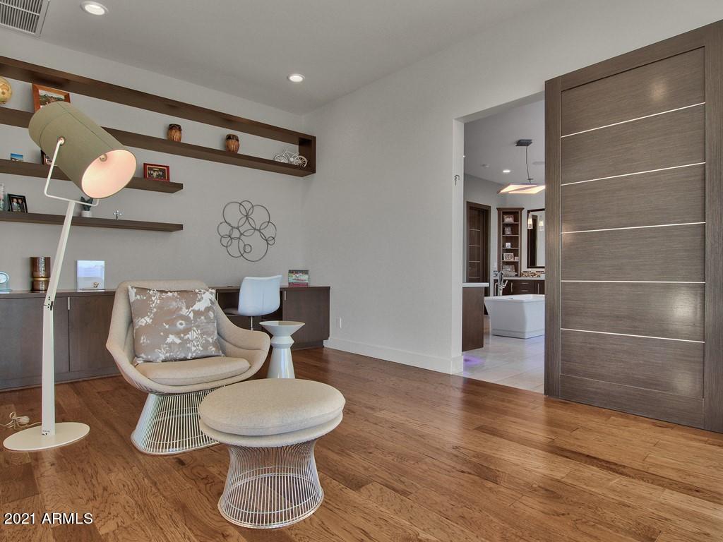 CAMELBACK HEIGHTS - Residential