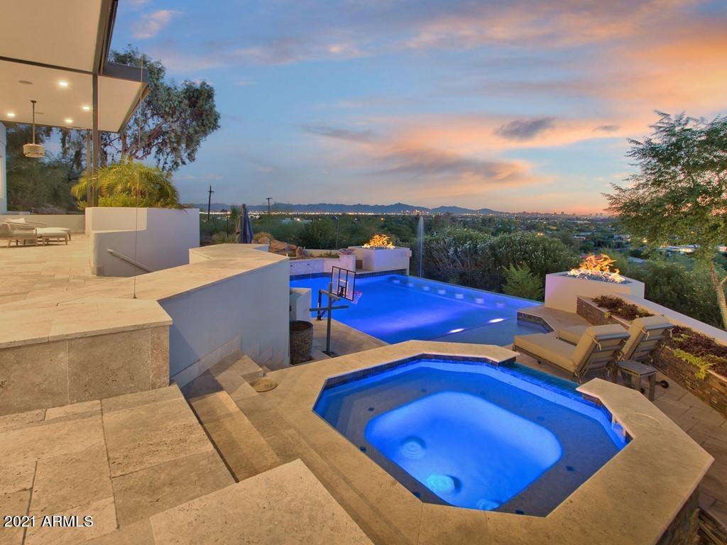 CAMELBACK HEIGHTS - Residential
