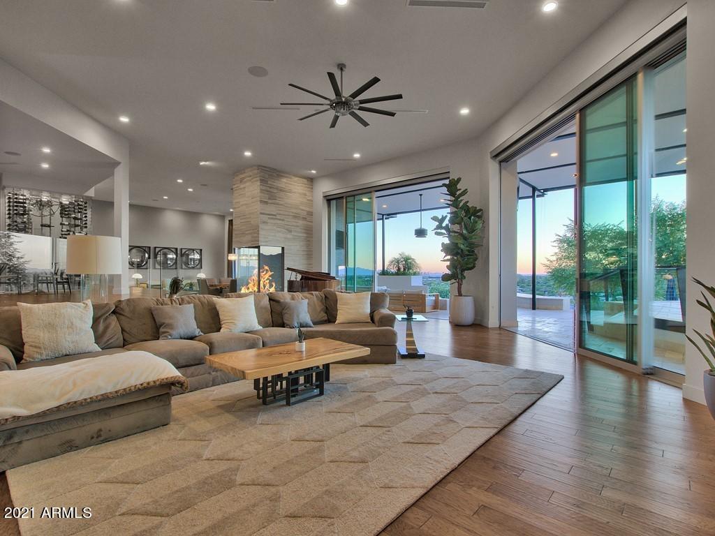 CAMELBACK HEIGHTS - Residential