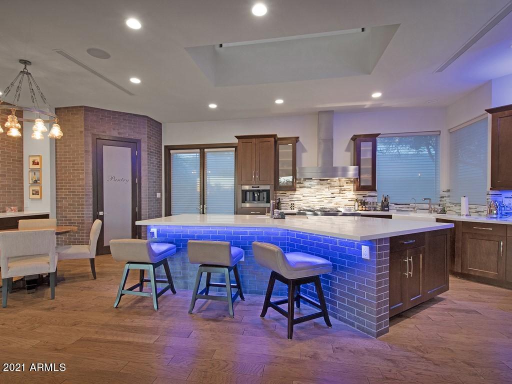 CAMELBACK HEIGHTS - Residential