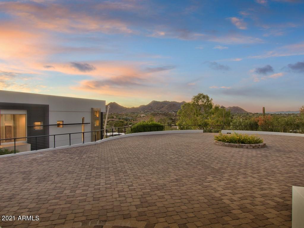 CAMELBACK HEIGHTS - Residential