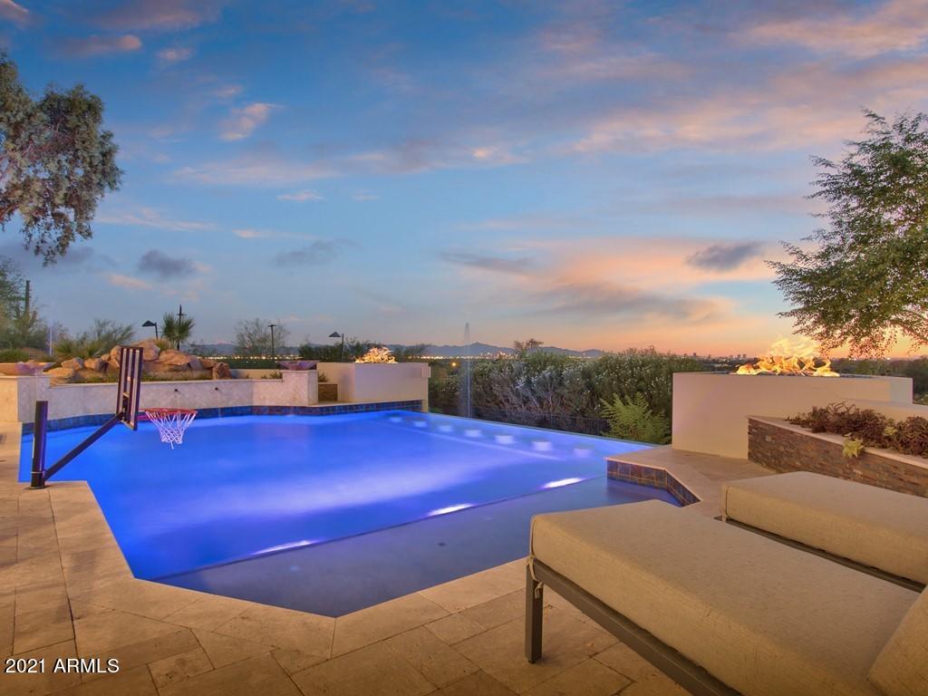 CAMELBACK HEIGHTS - Residential