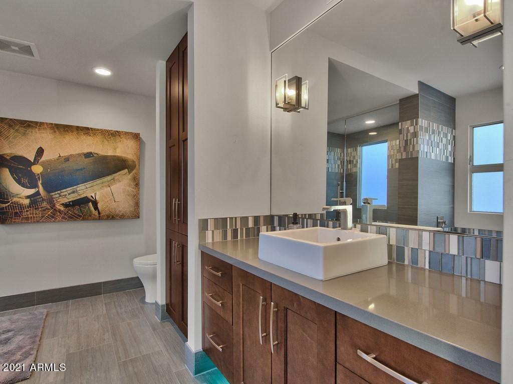 CAMELBACK HEIGHTS - Residential