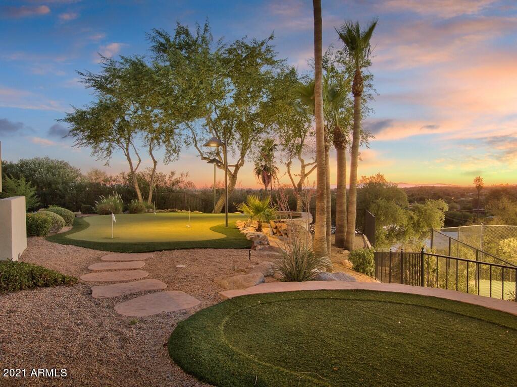 CAMELBACK HEIGHTS - Residential