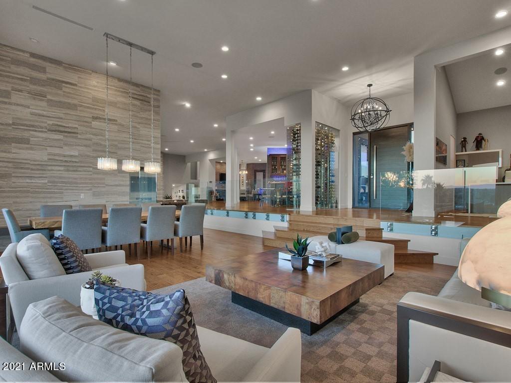 CAMELBACK HEIGHTS - Residential