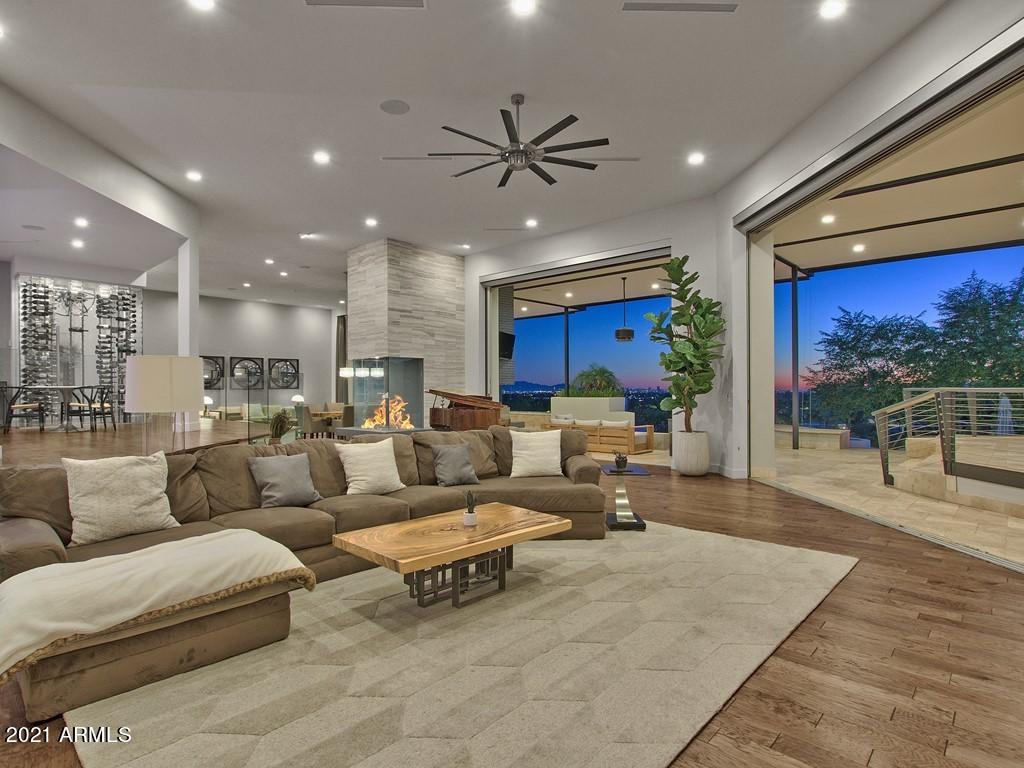CAMELBACK HEIGHTS - Residential