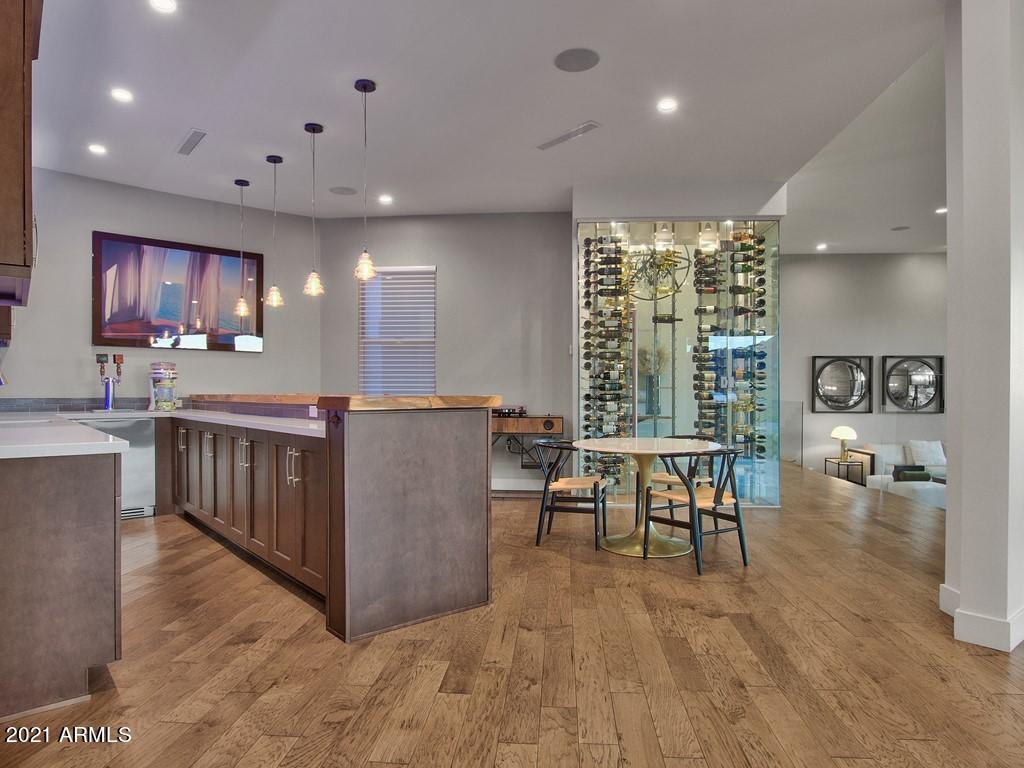 CAMELBACK HEIGHTS - Residential