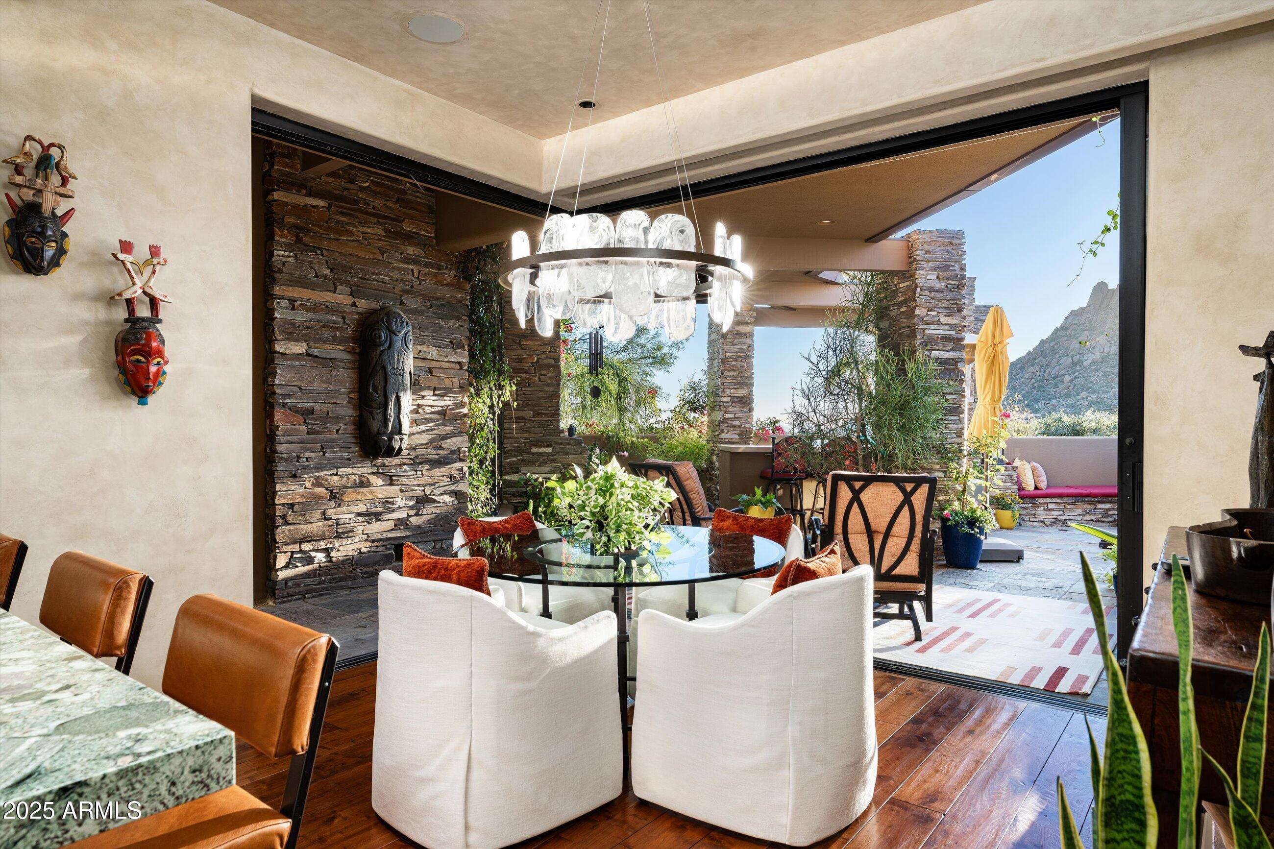 ESTANCIA - Residential