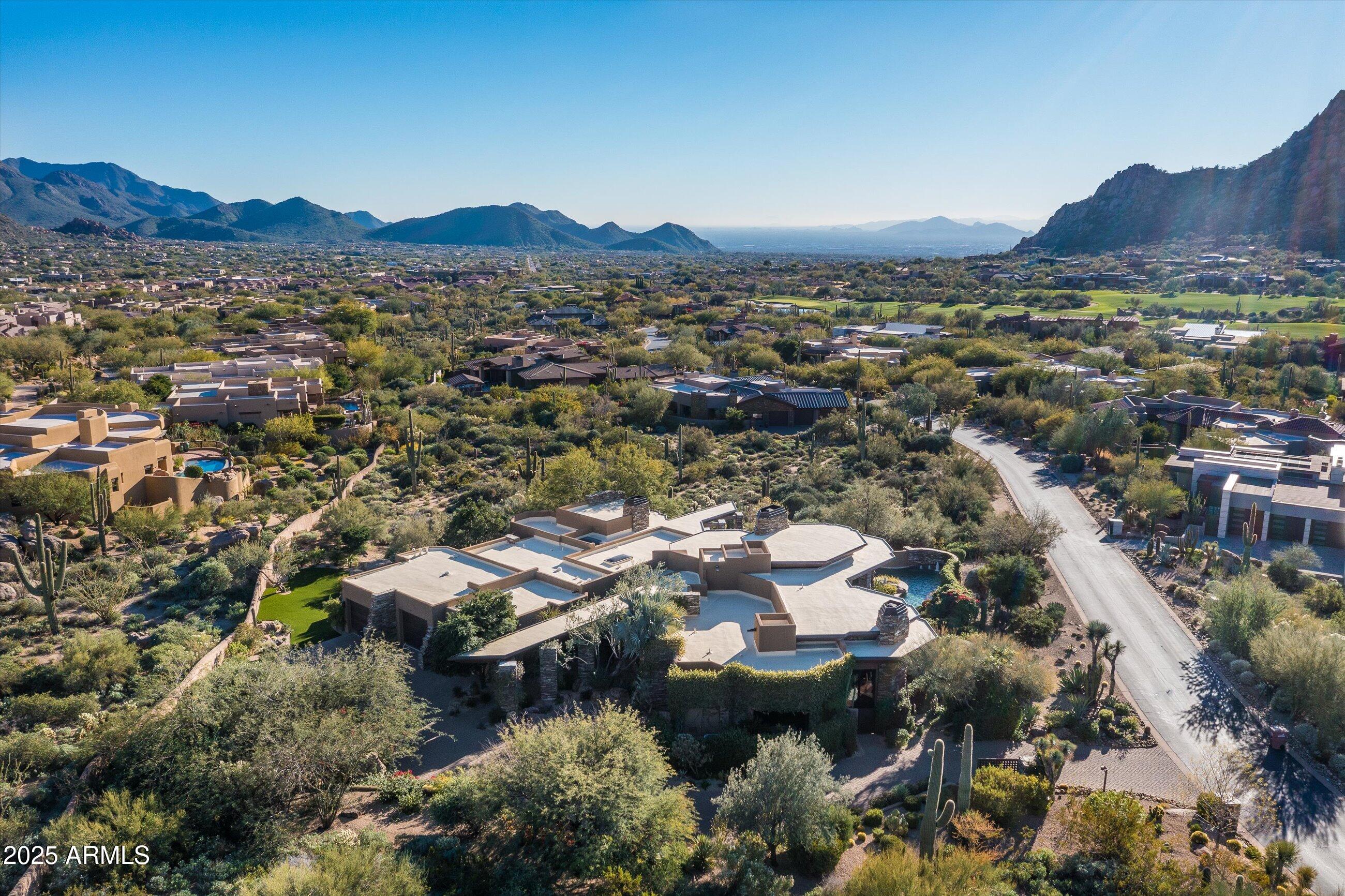 ESTANCIA - Residential