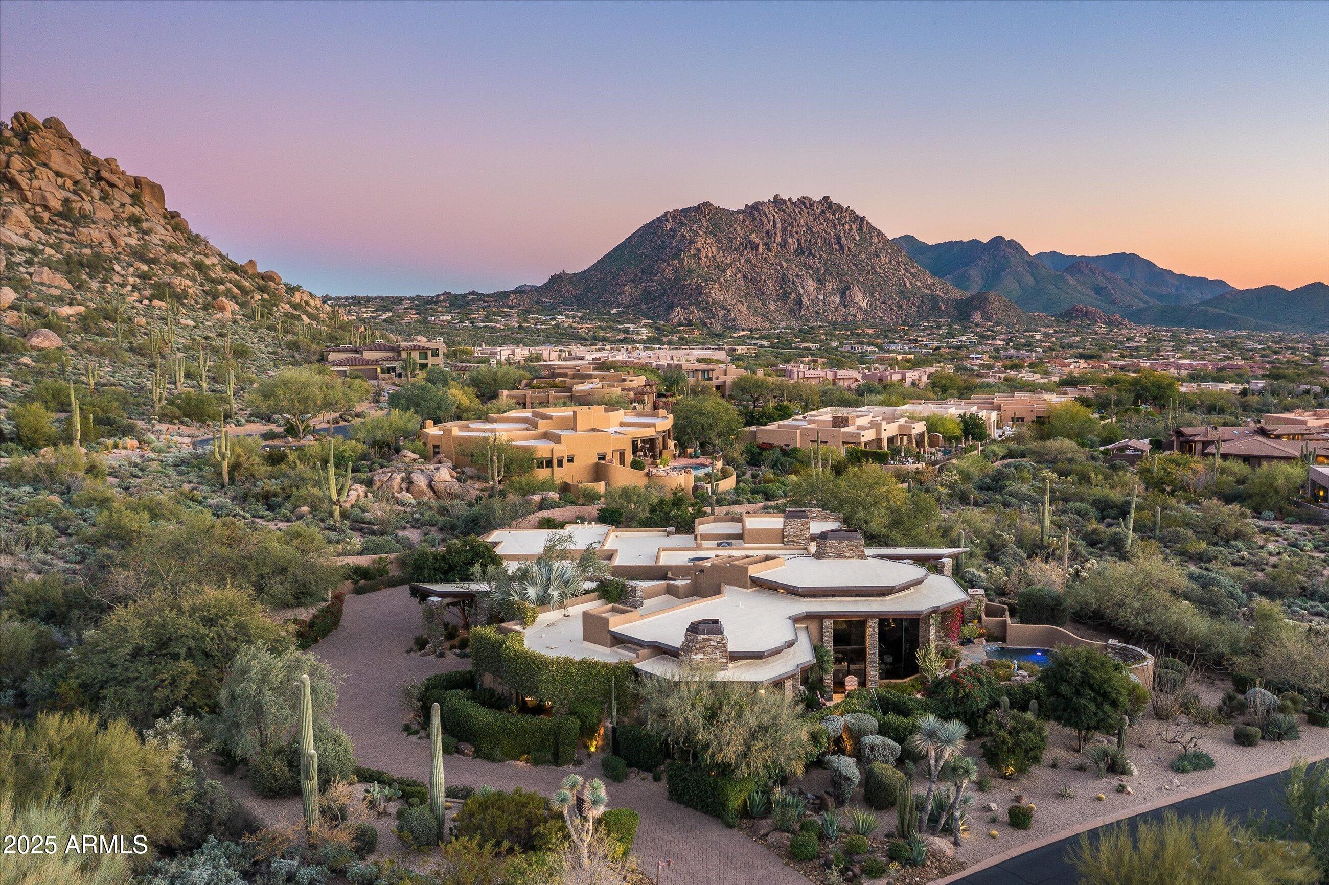 ESTANCIA - Residential