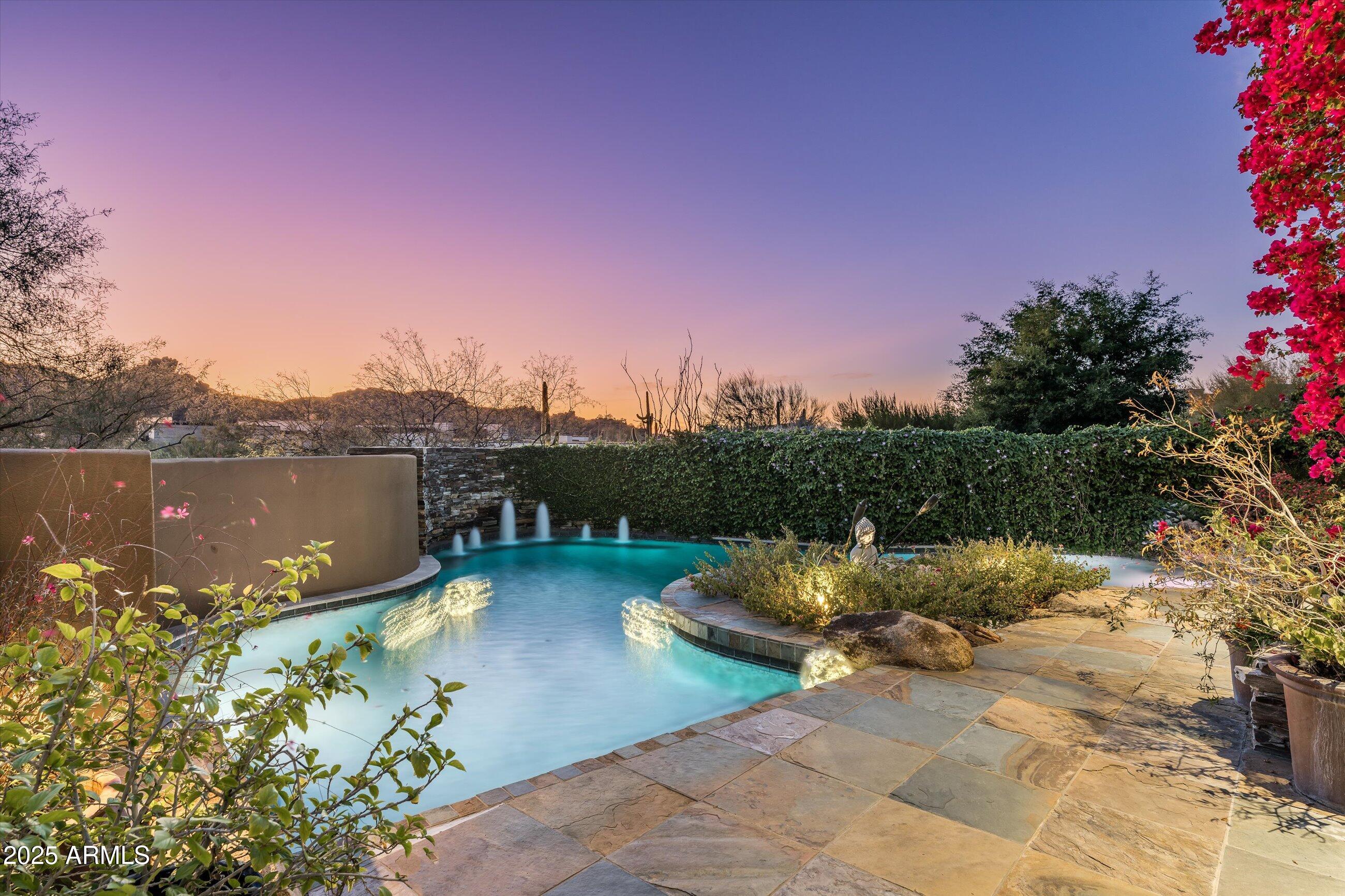 ESTANCIA - Residential